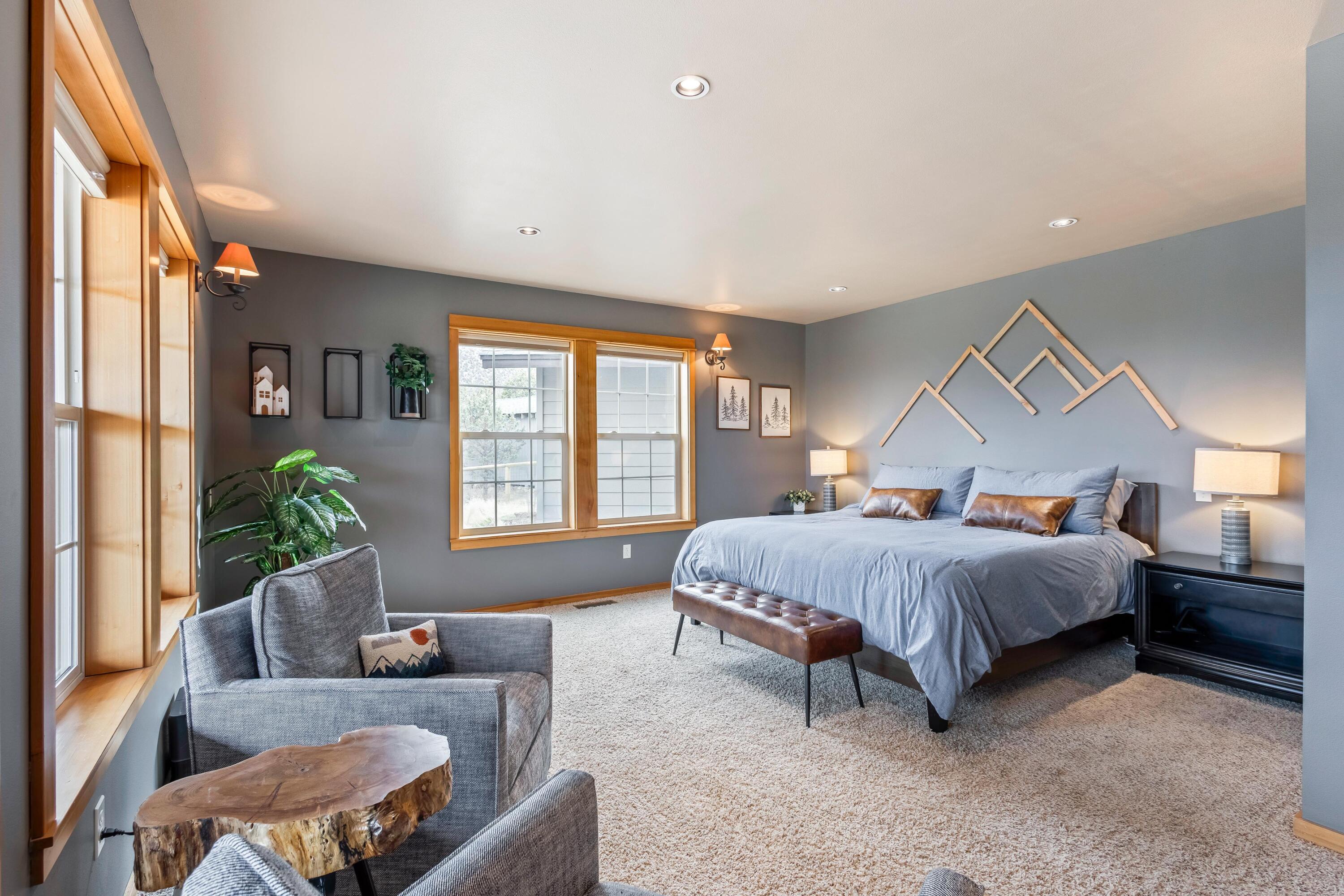 8551 S Red Cloud Lane