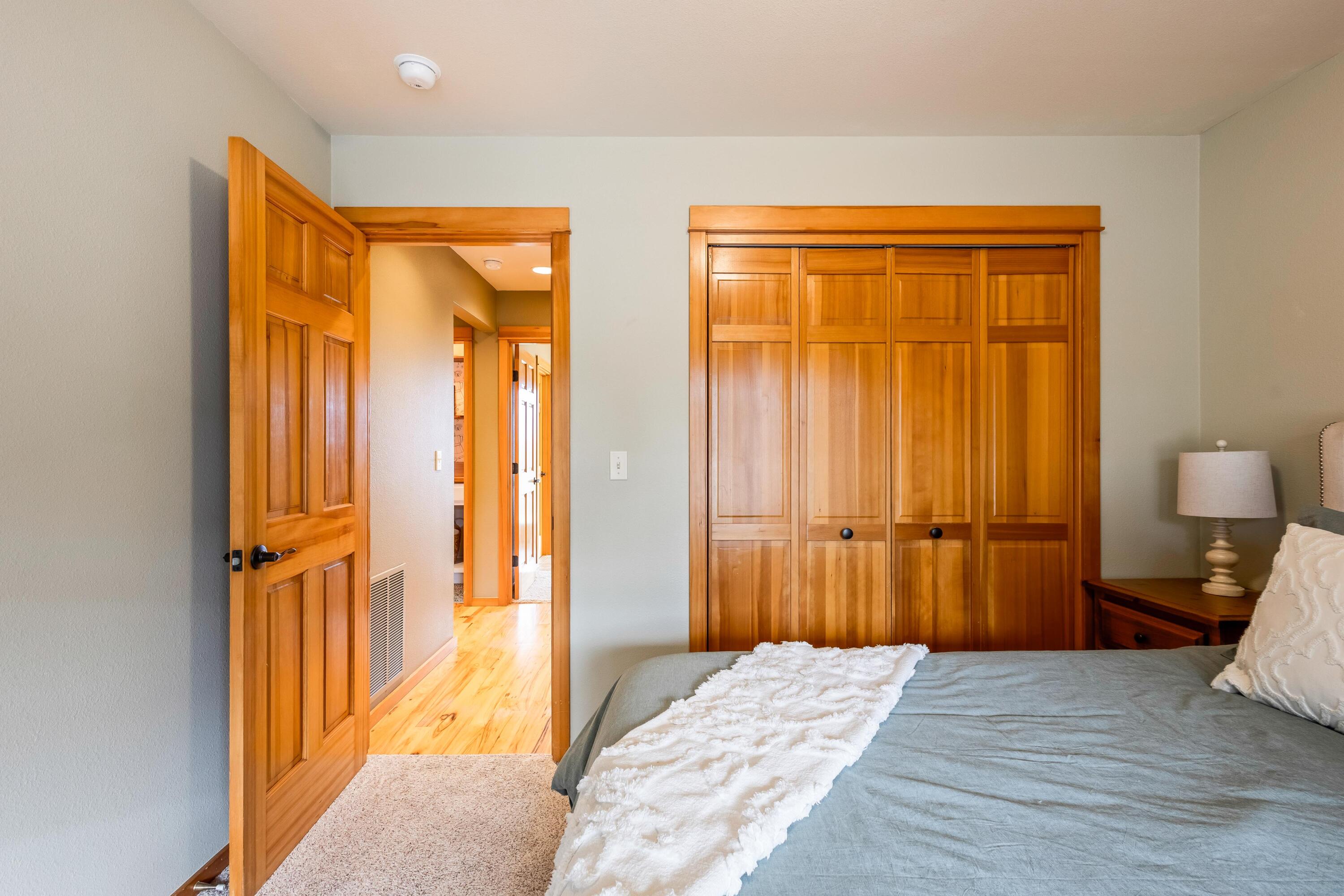 8551 S Red Cloud Lane