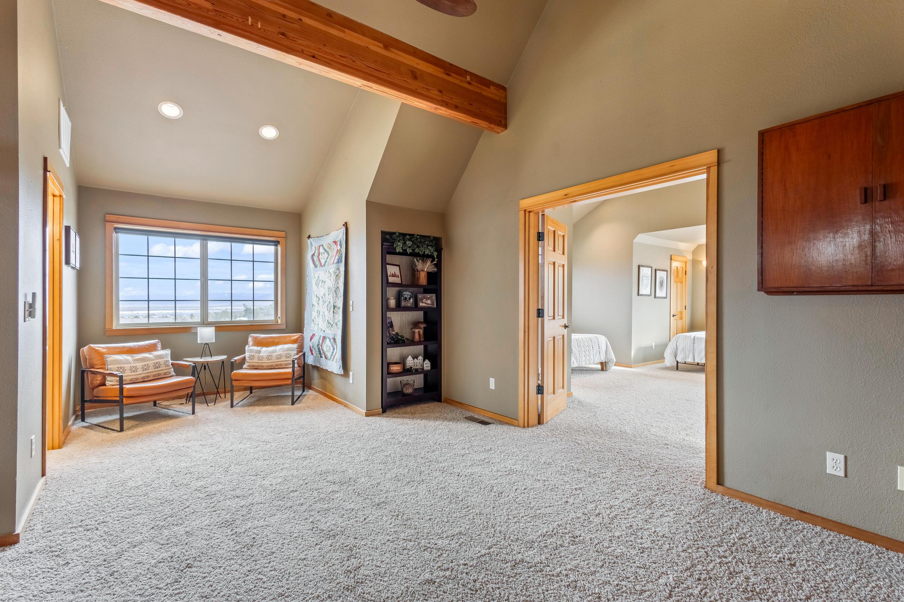 8551 S Red Cloud Lane