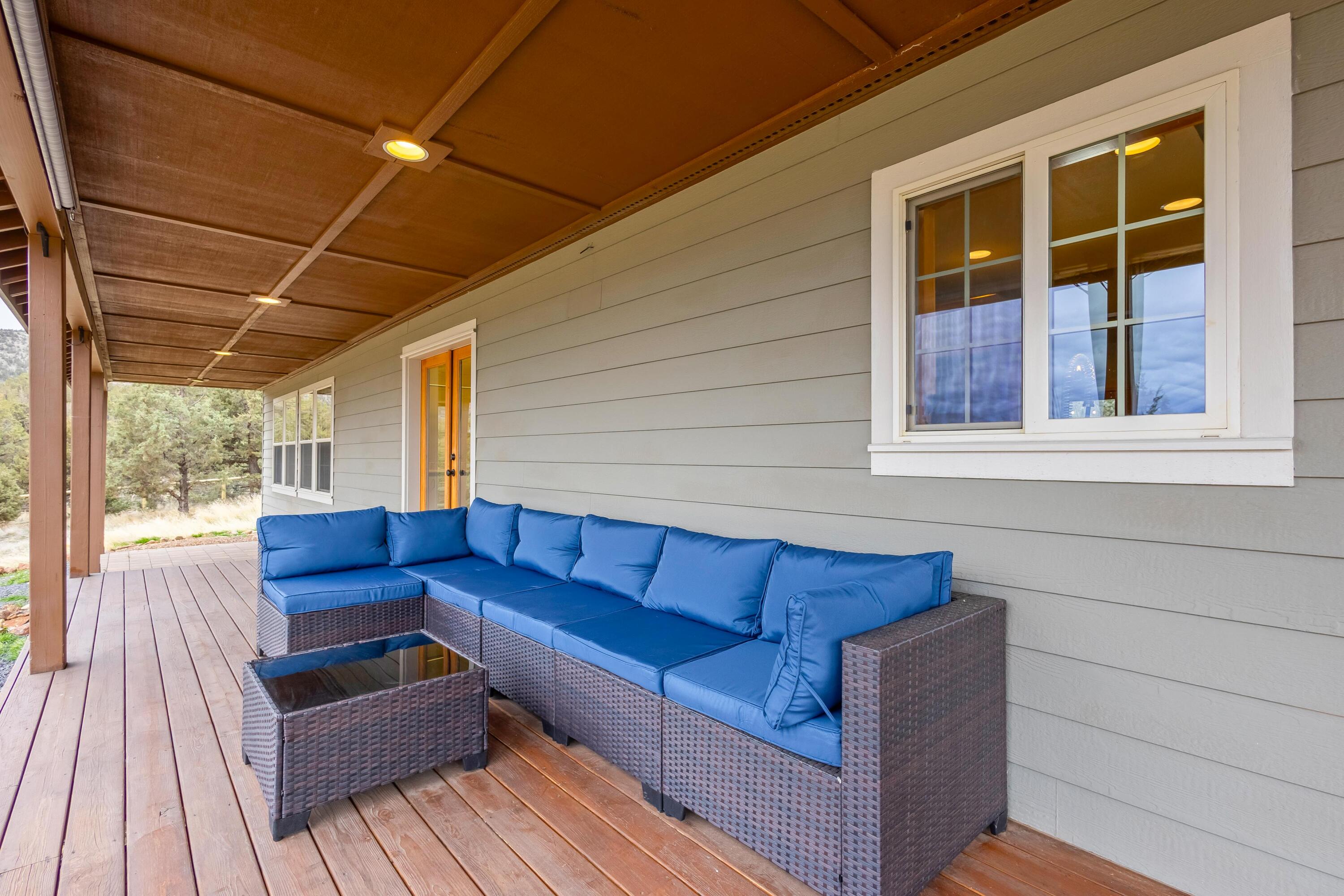 8551 S Red Cloud Lane