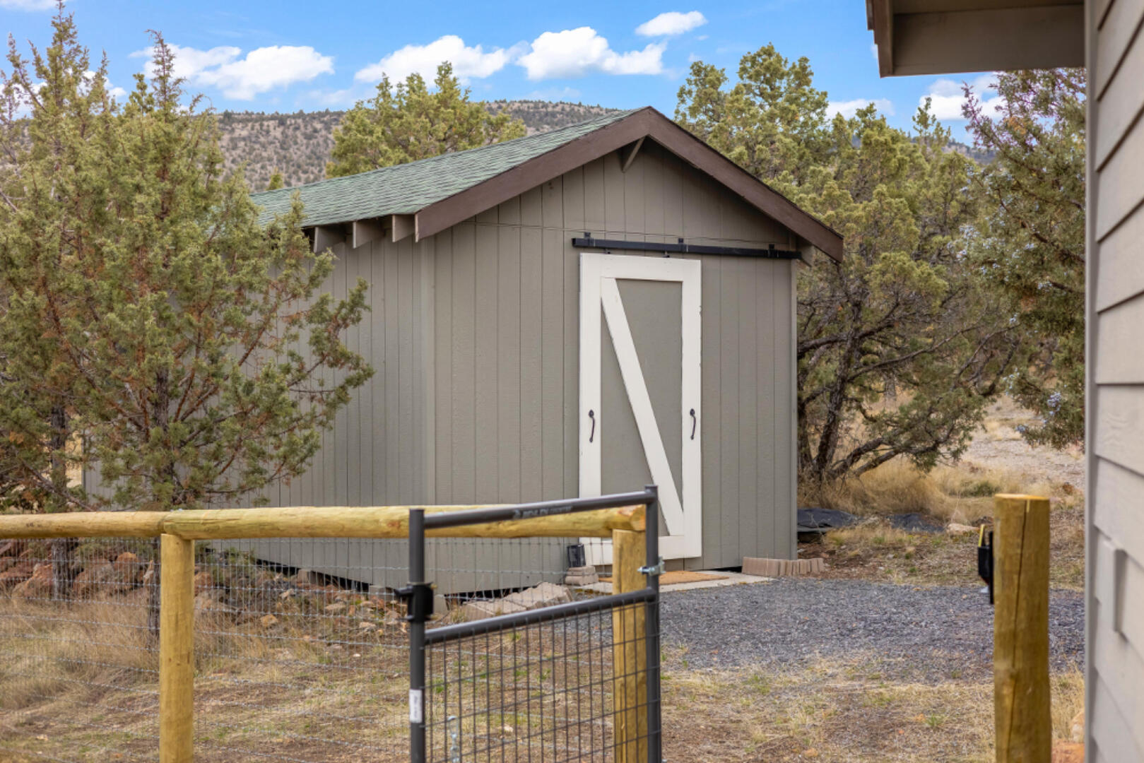 8551 S Red Cloud Lane