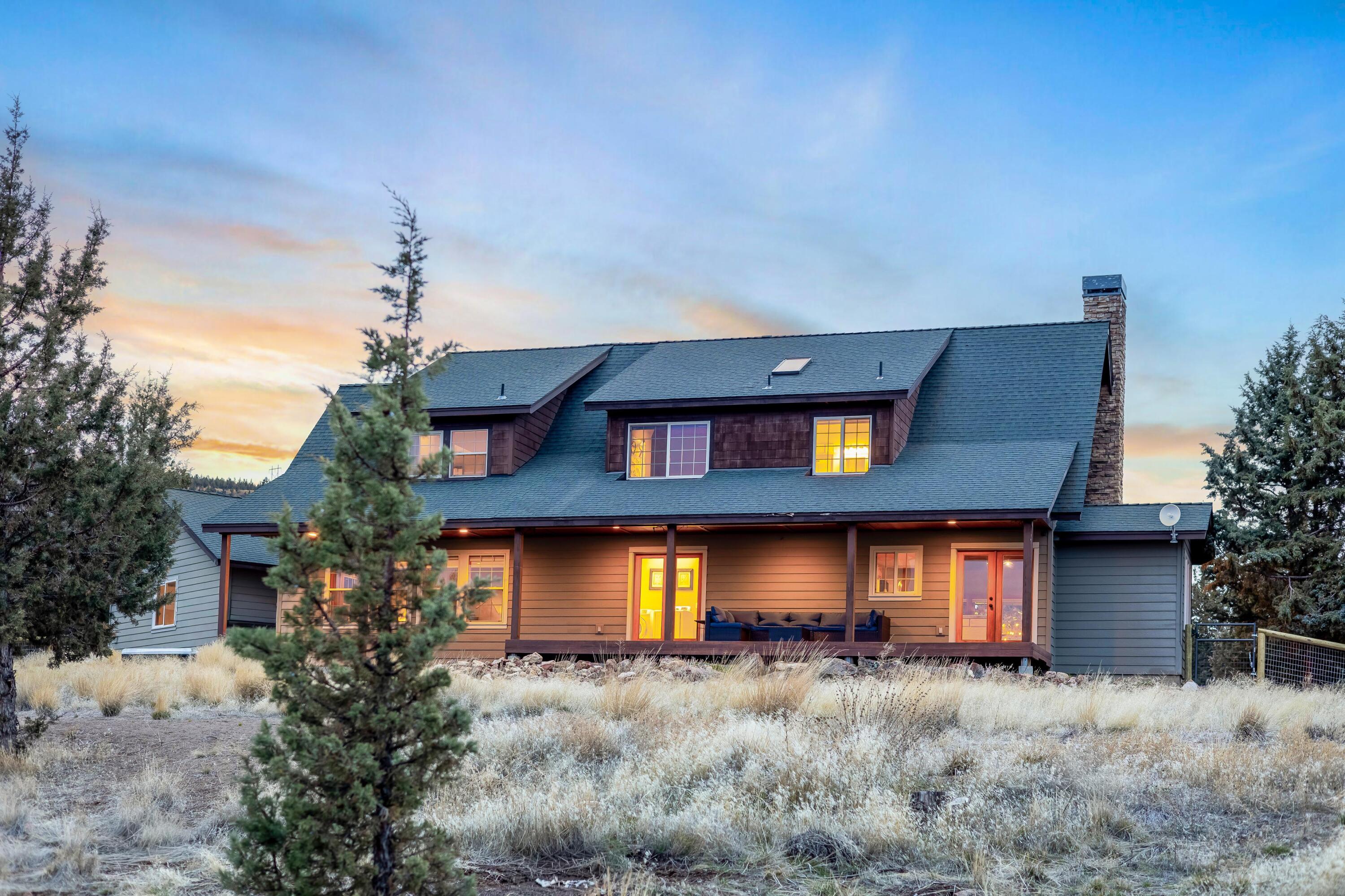 8551 S Red Cloud Lane