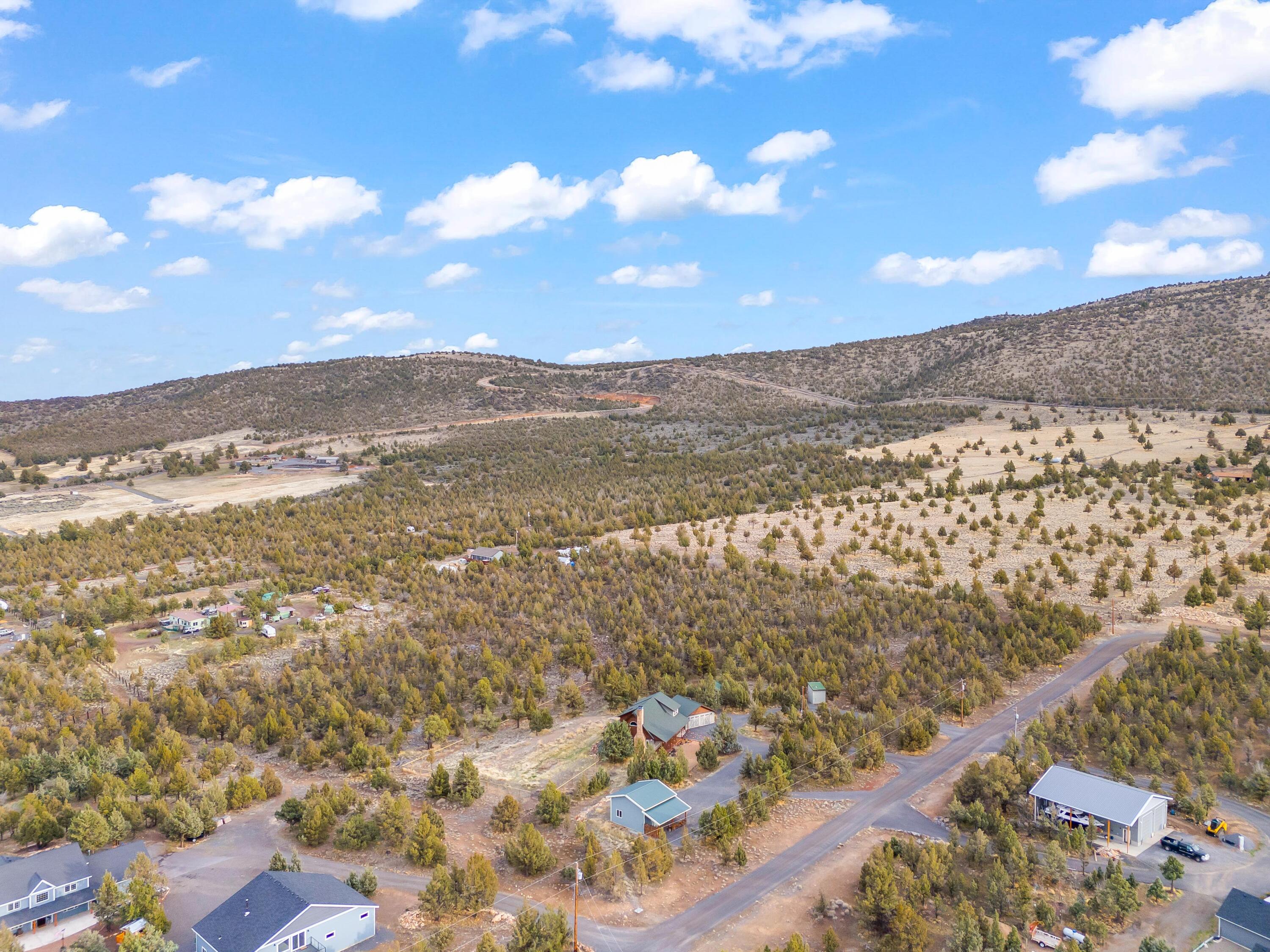 8551 S Red Cloud Lane