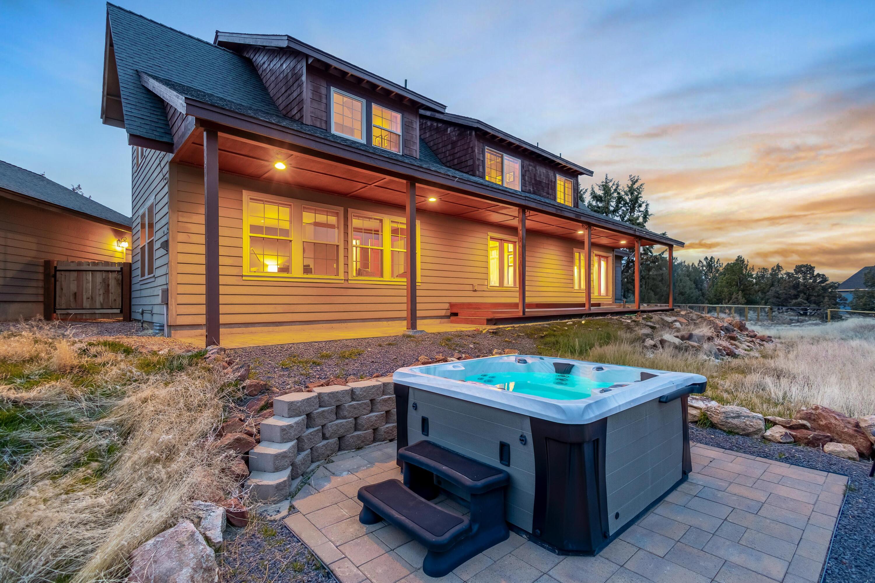 8551 S Red Cloud Lane