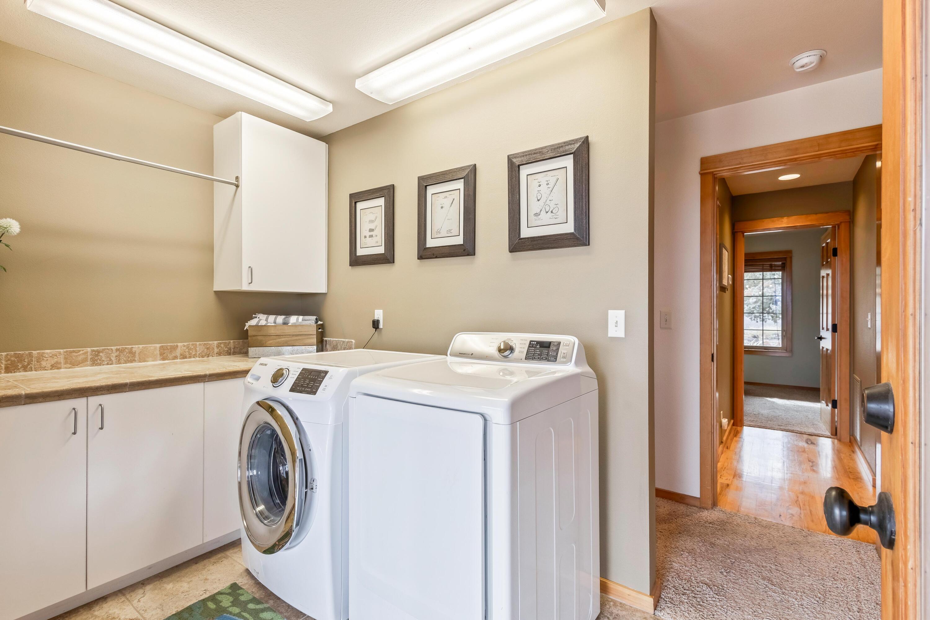 8551 S Red Cloud Lane