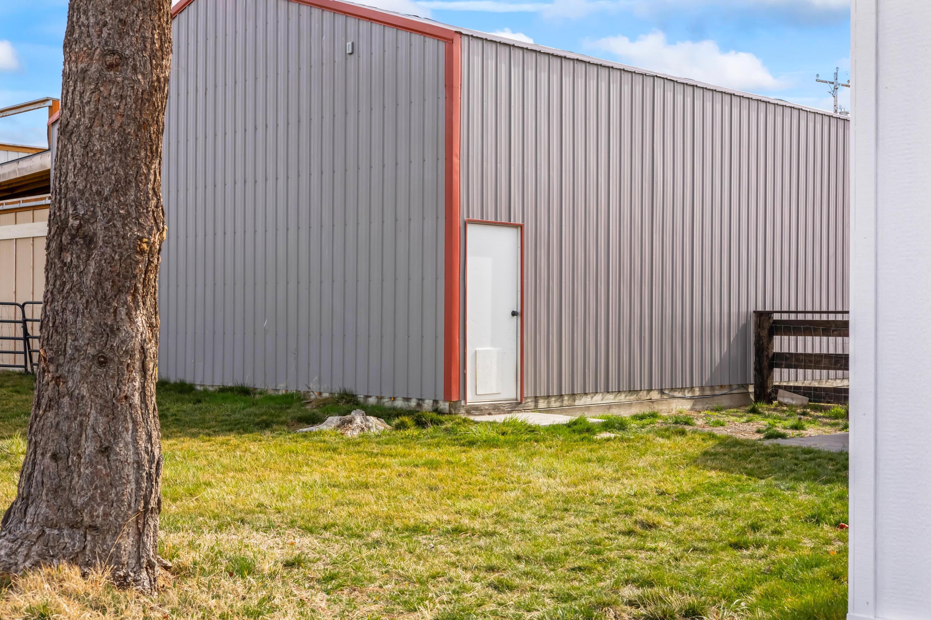 17435 SW Hahlen Avenue