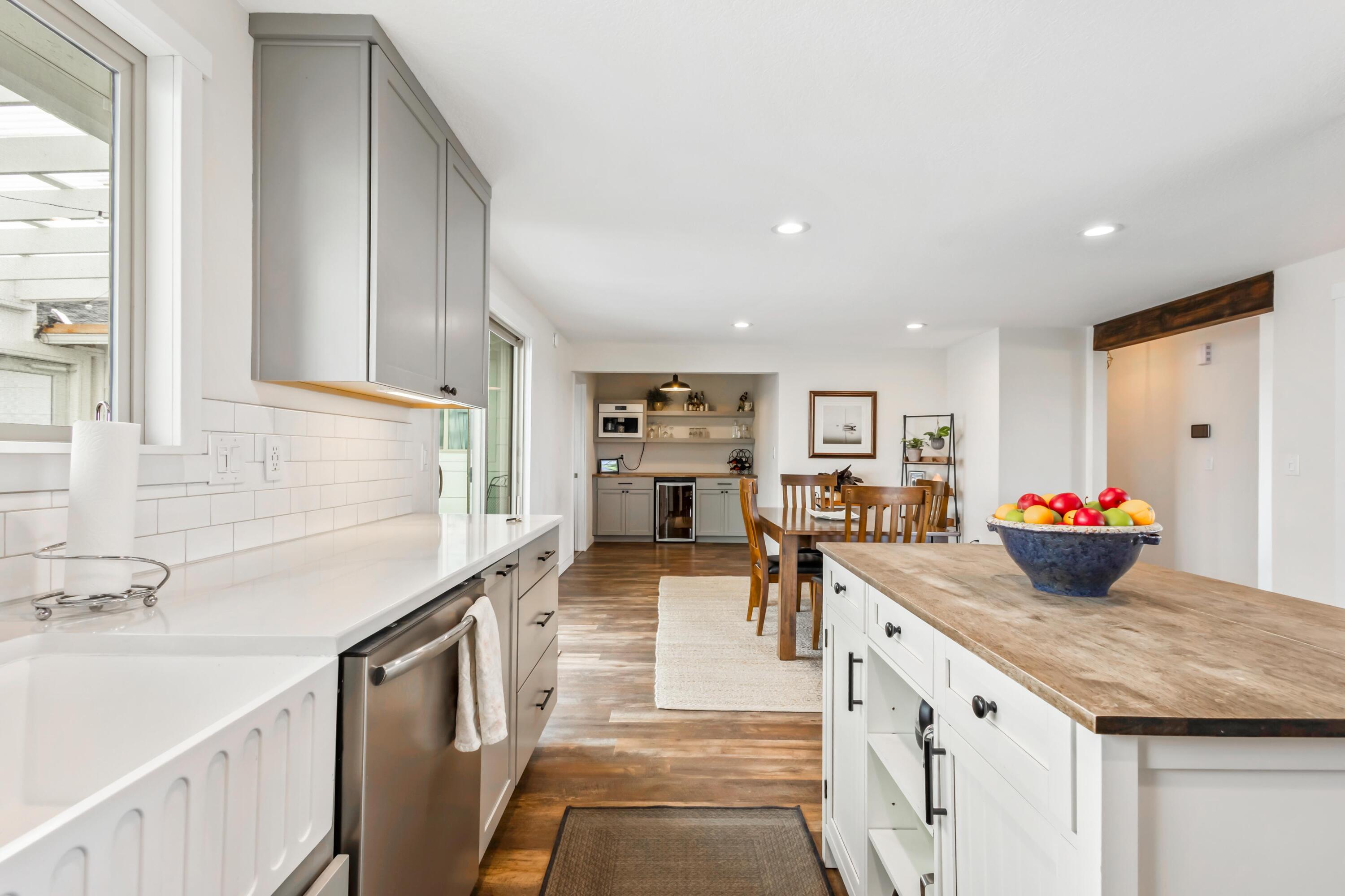 17435 SW Hahlen Avenue