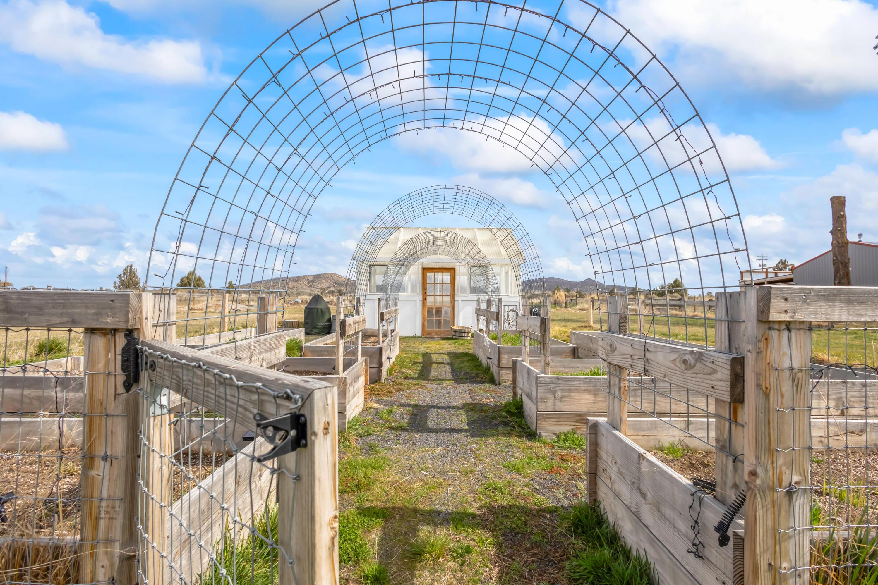 17435 SW Hahlen Avenue