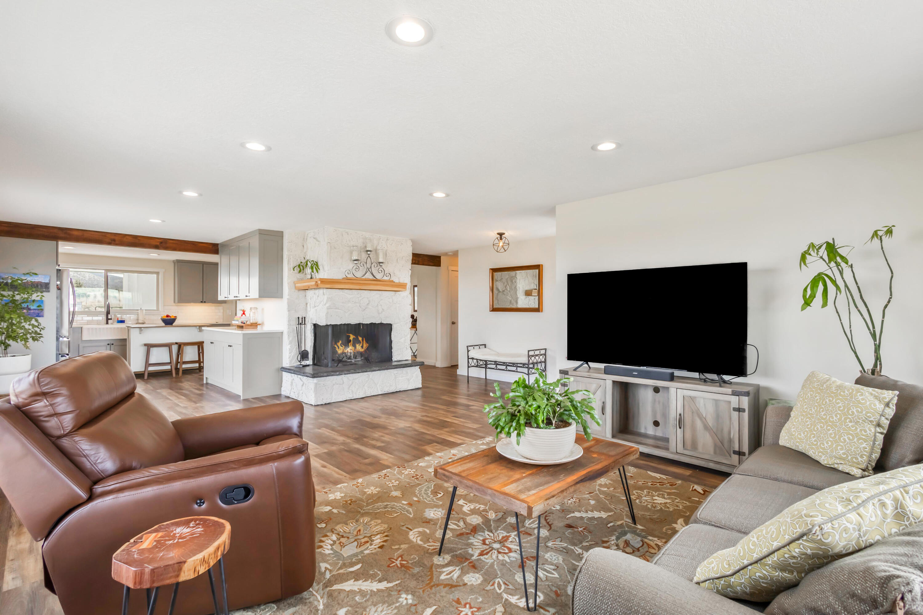 17435 SW Hahlen Avenue