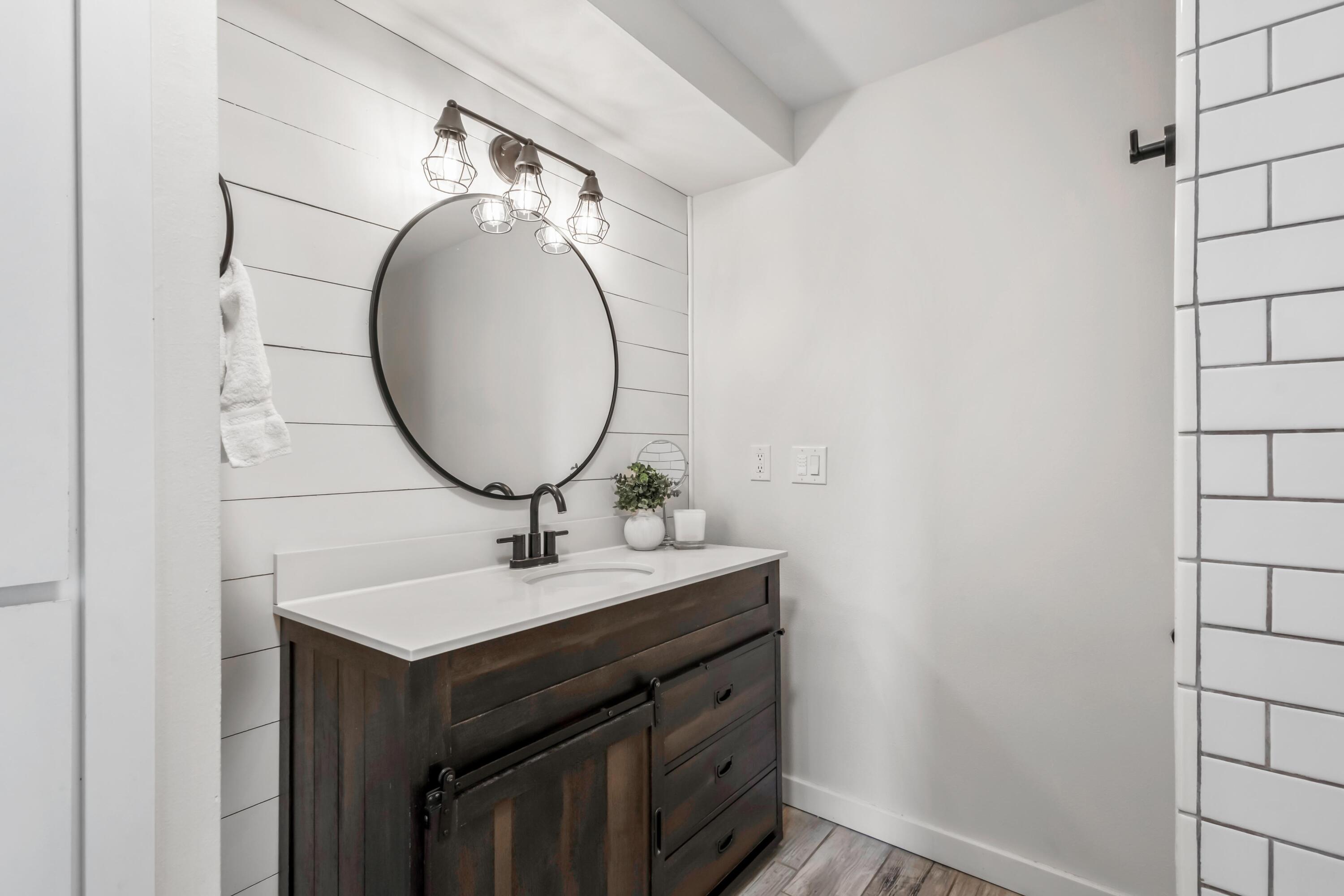 17435 SW Hahlen Avenue