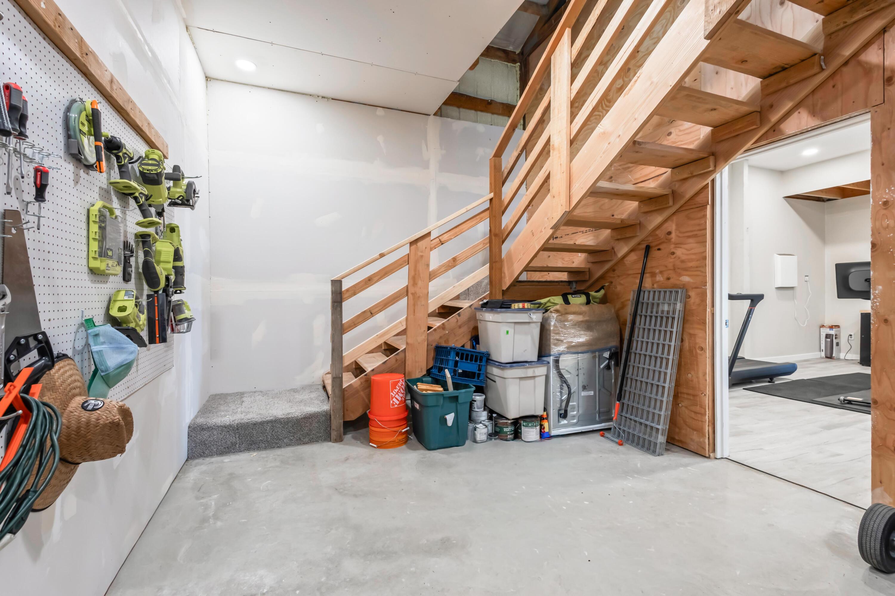 17435 SW Hahlen Avenue