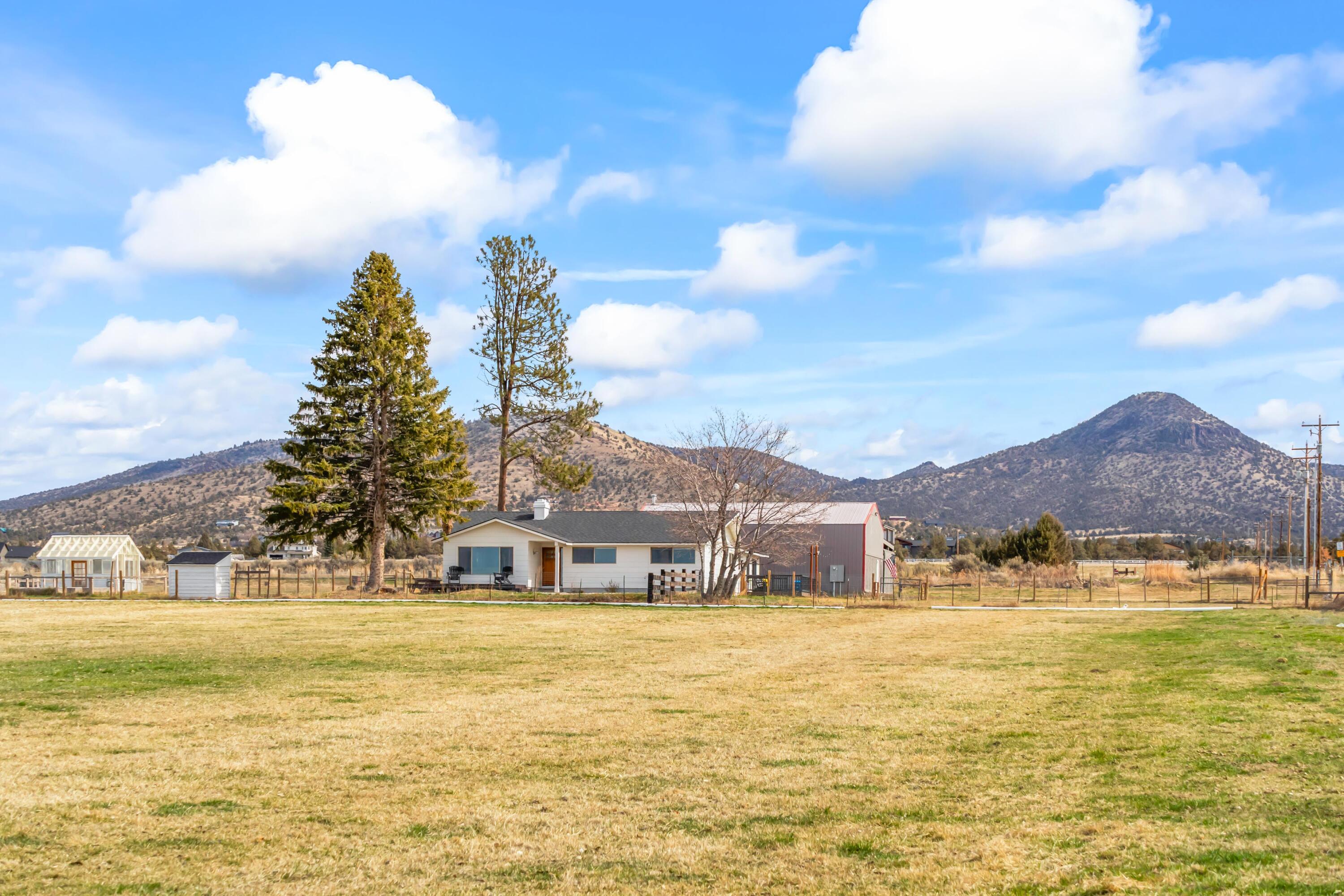 17435 SW Hahlen Avenue