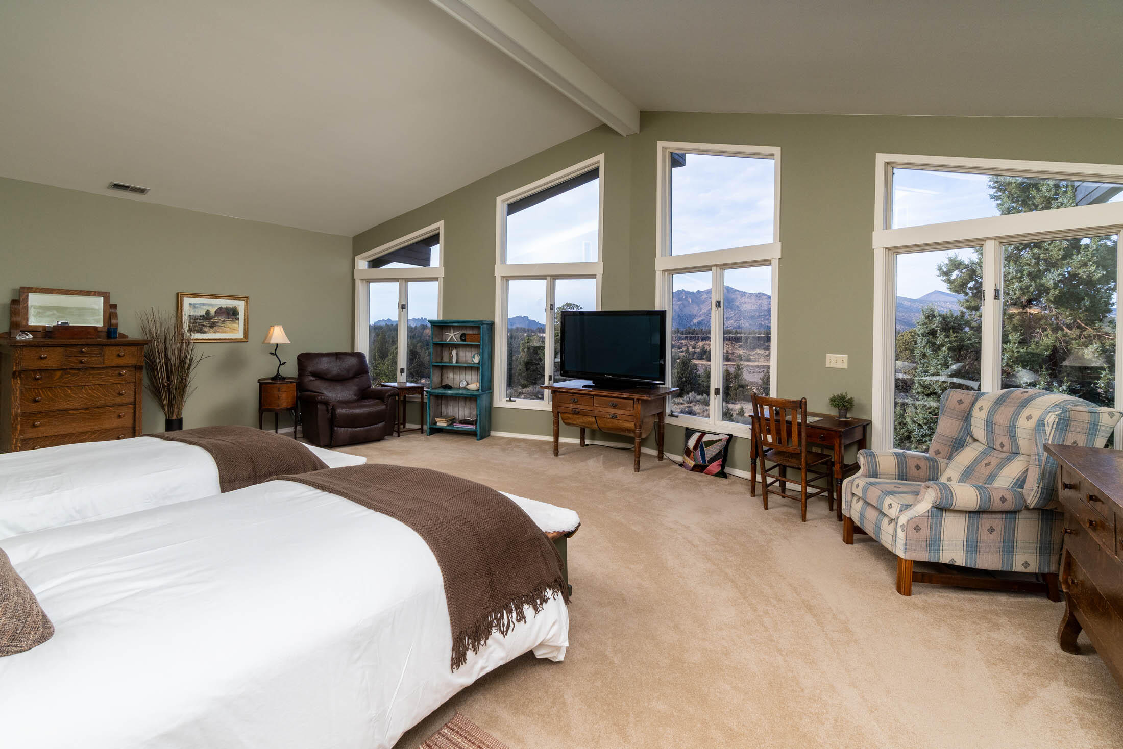 20799 NW Oneil Highway