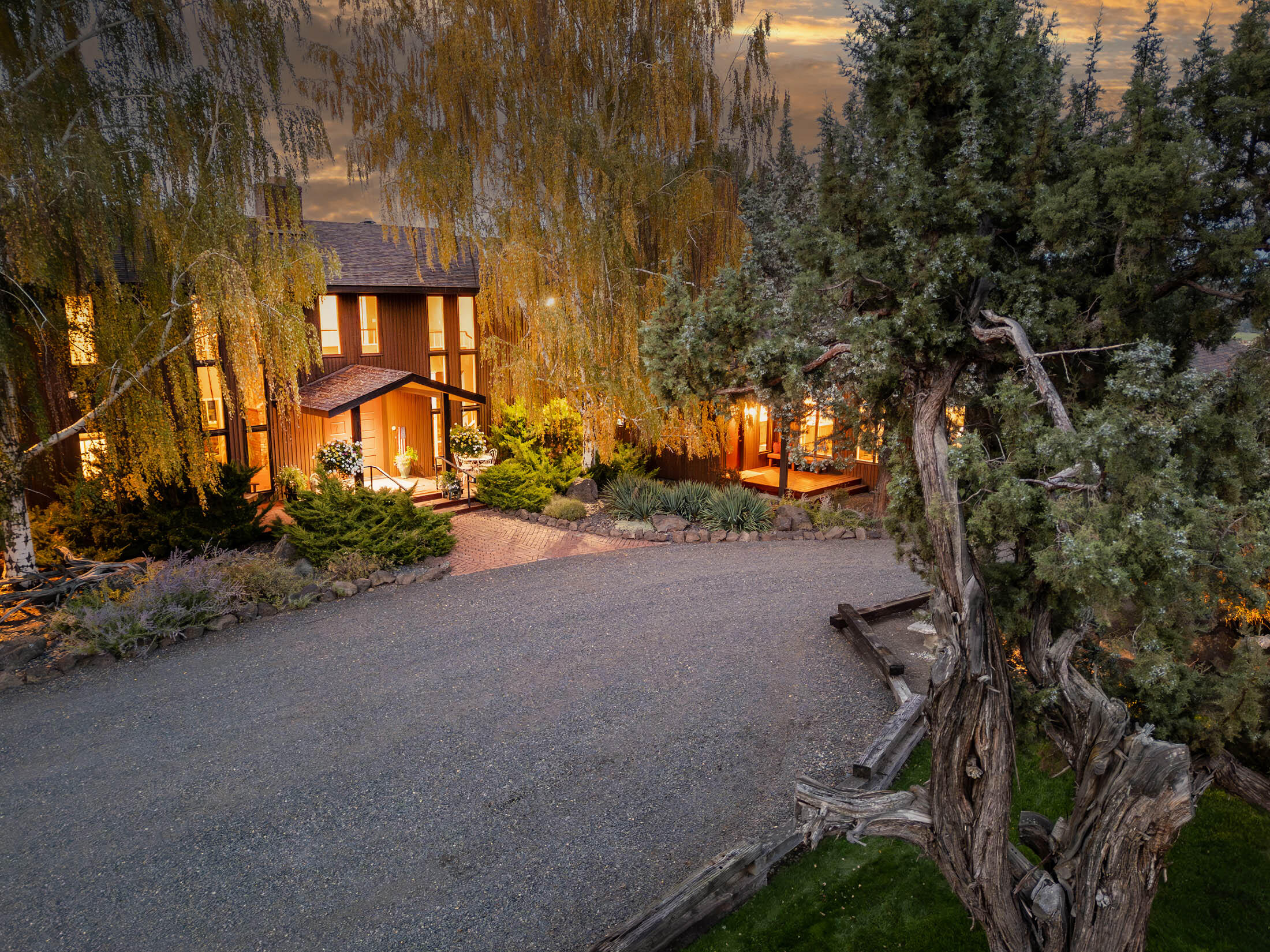 20799 NW Oneil Highway