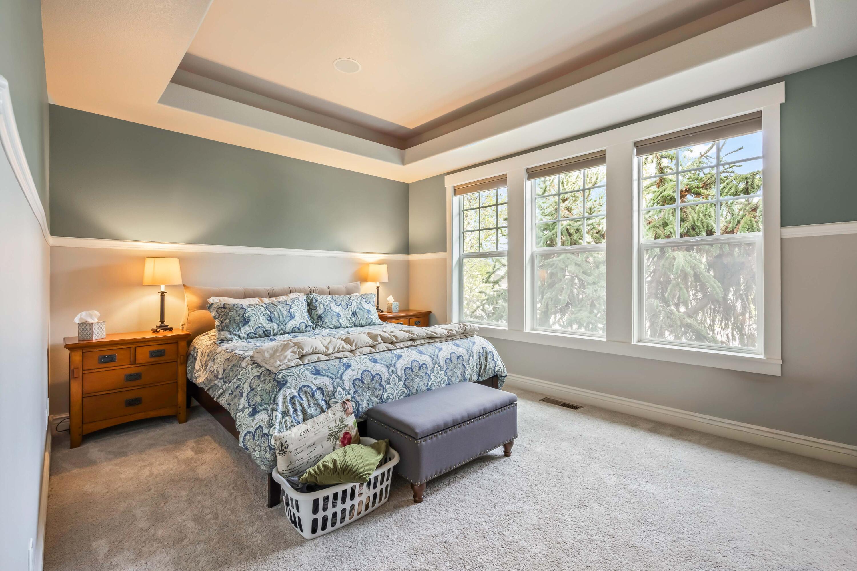 1037 NW Rimrock Drive