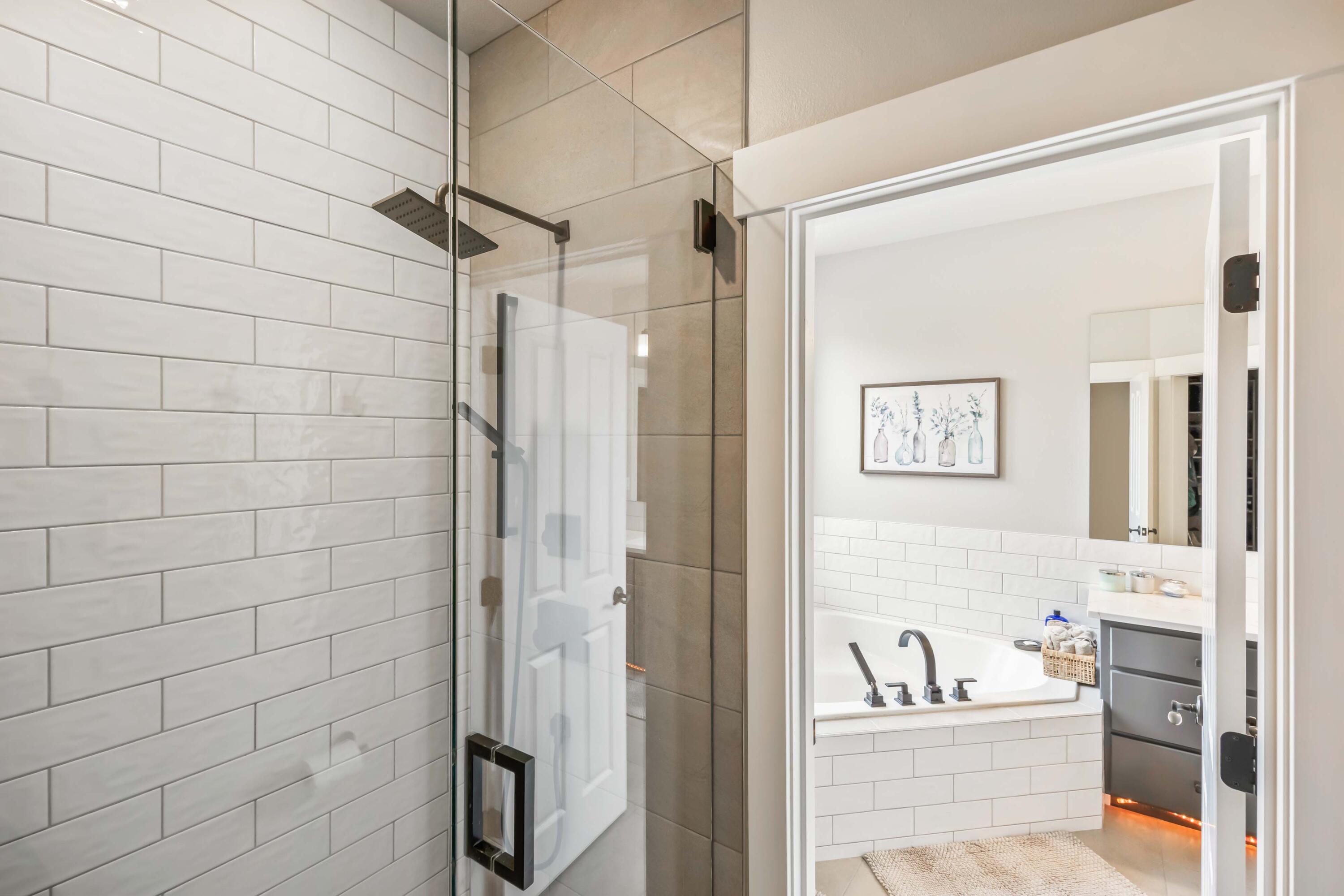 1037 NW Rimrock Drive