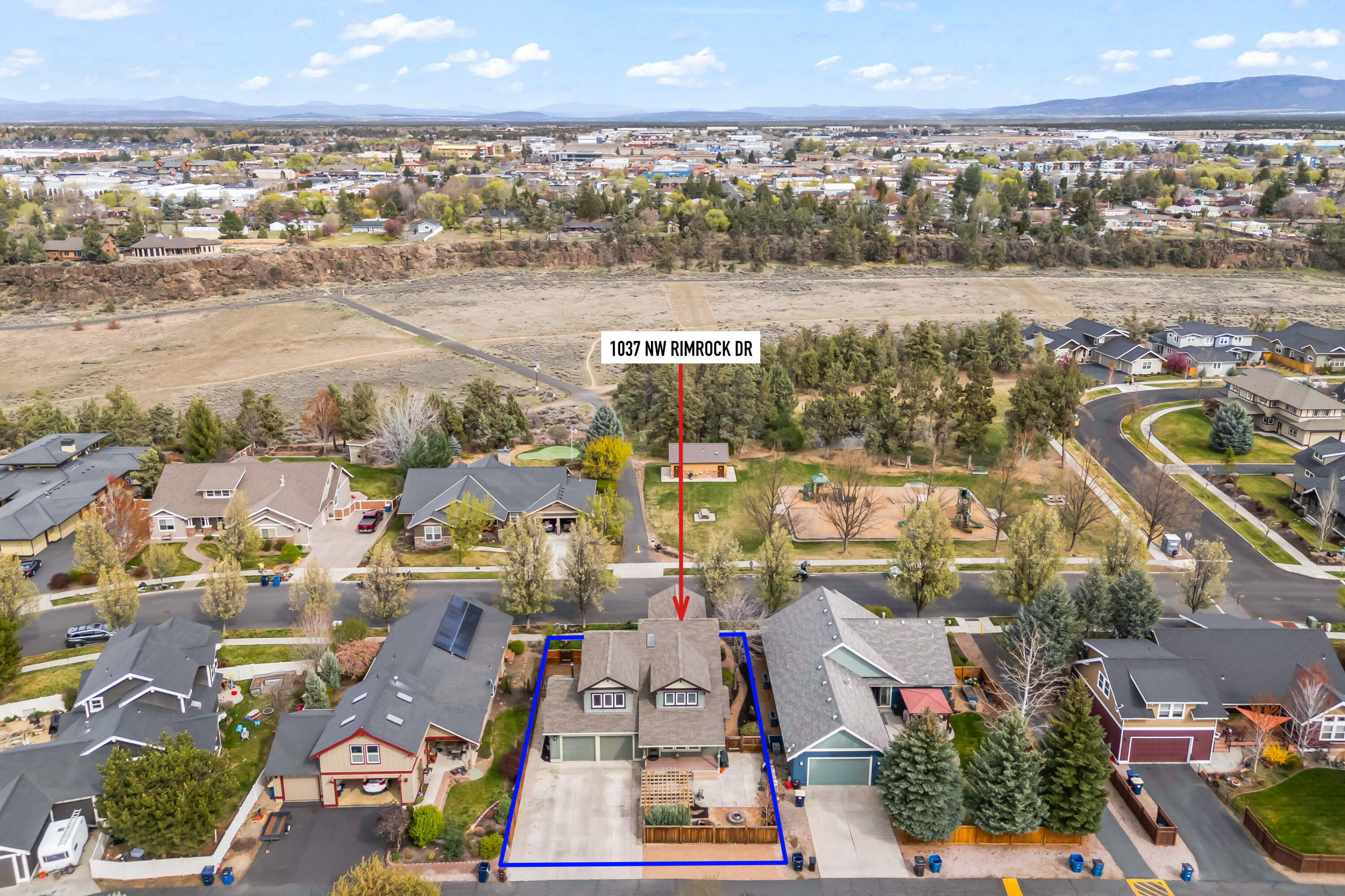 1037 NW Rimrock Drive