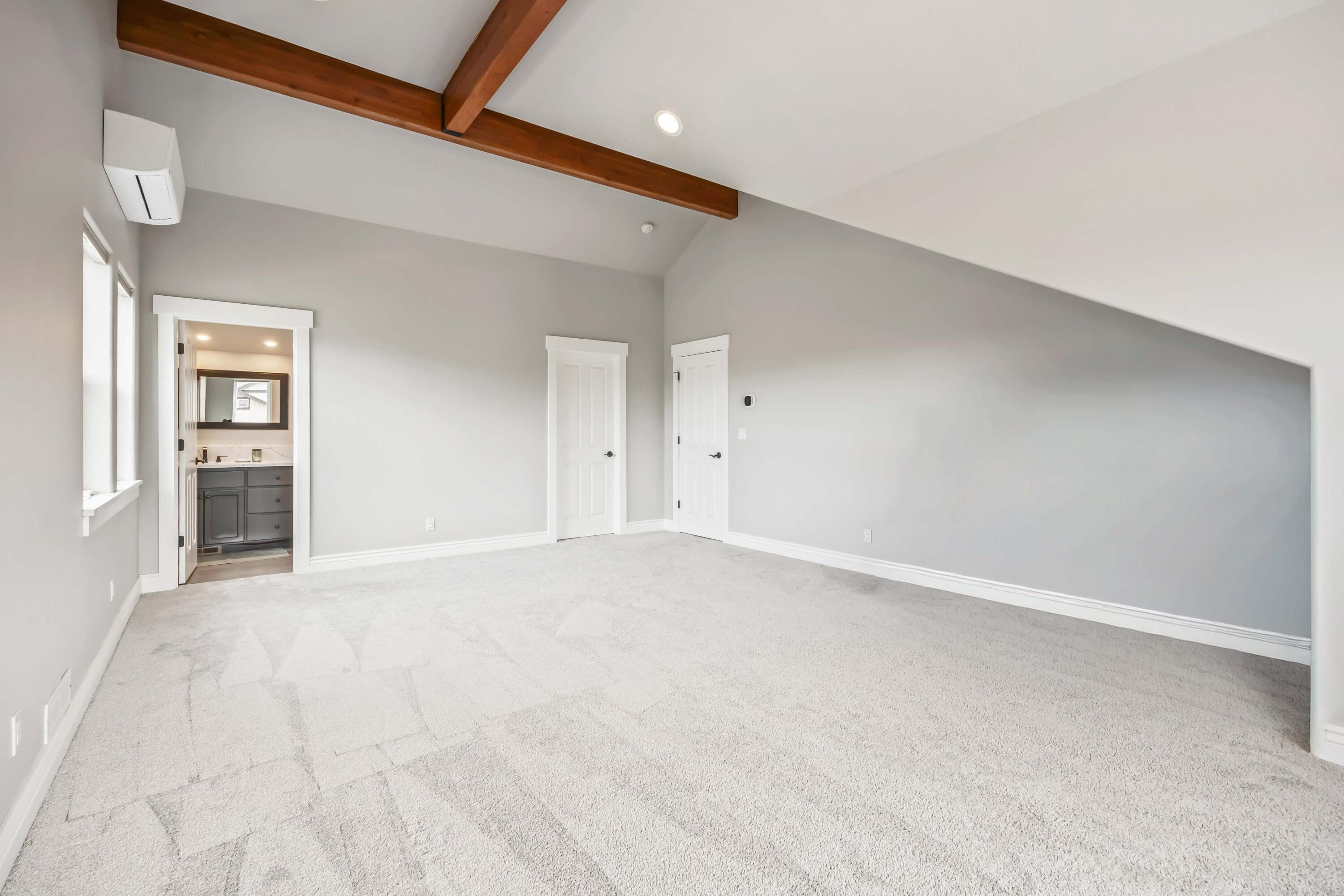 1037 NW Rimrock Drive