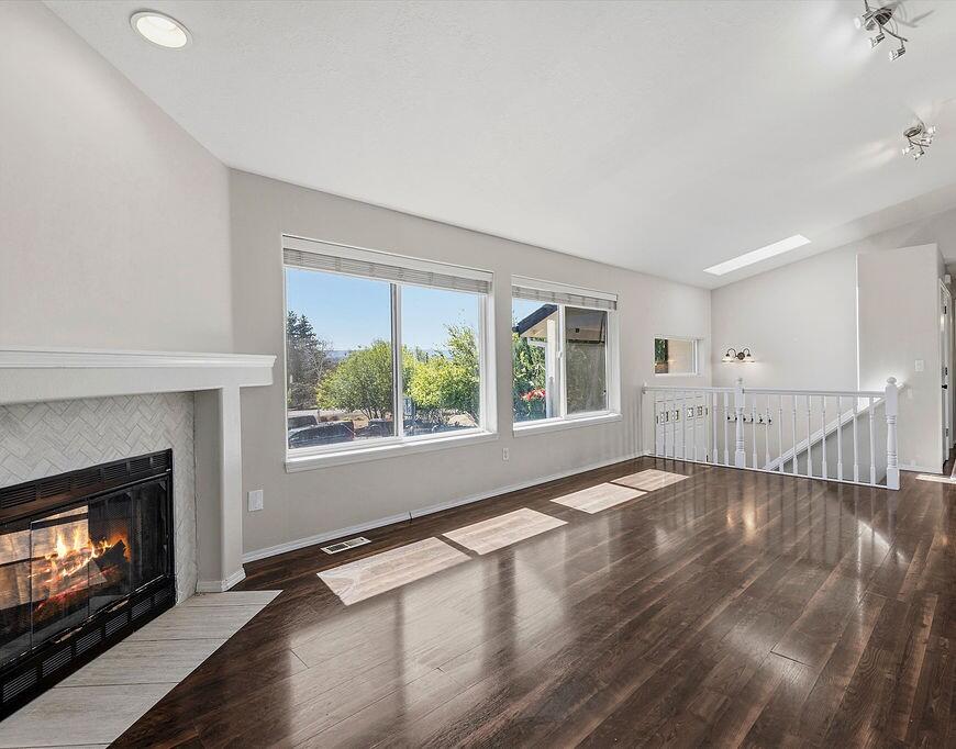 2979 NE Sugarpine