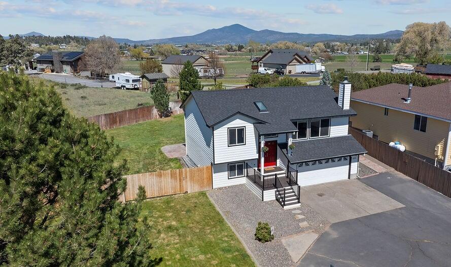 2979 NE Sugarpine