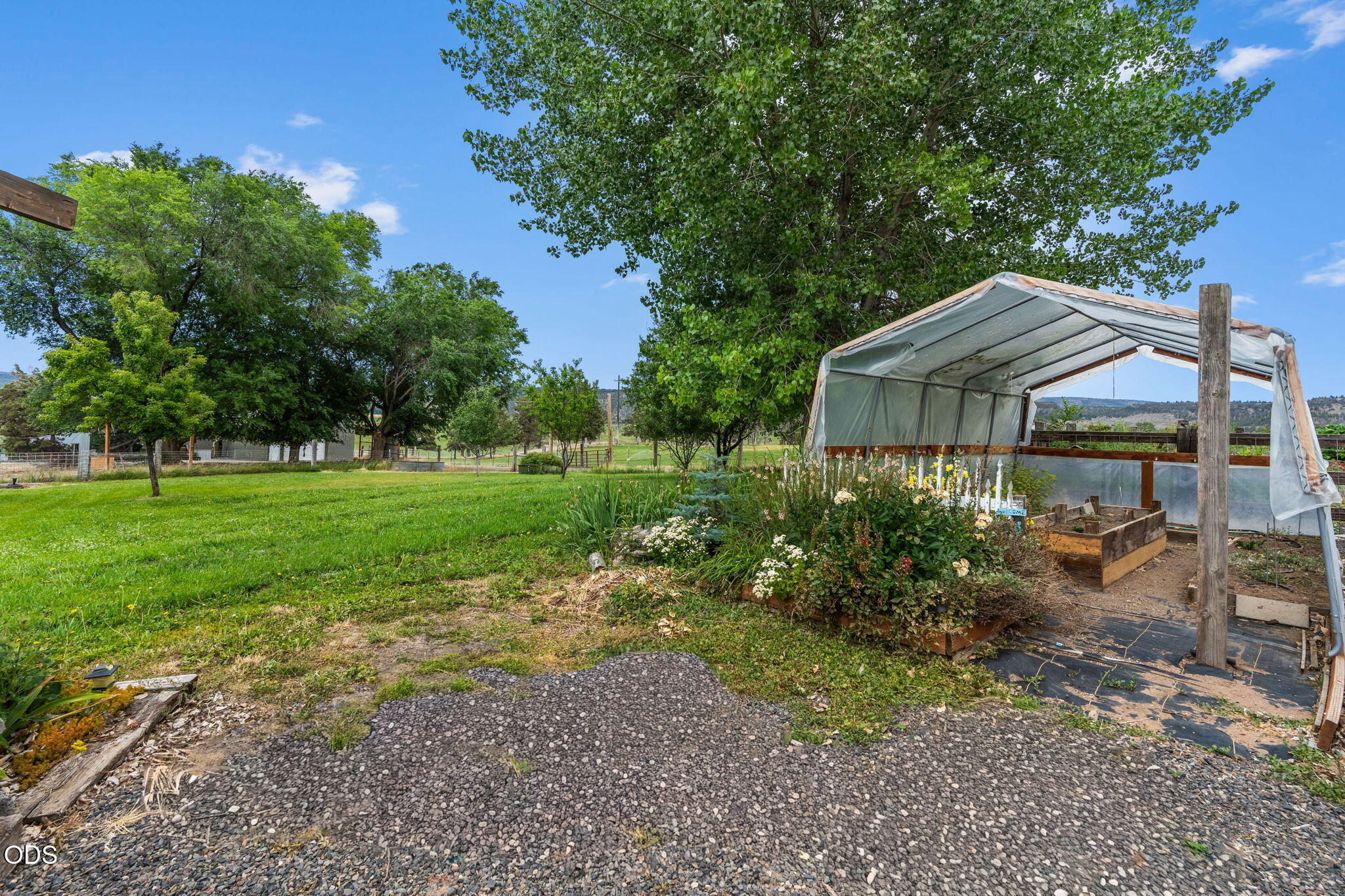 1176 NE Barnes Road