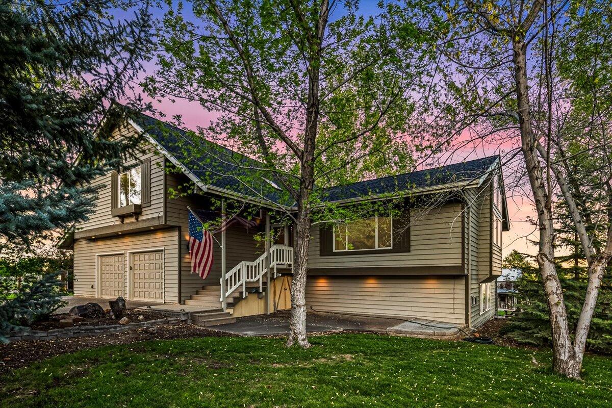1176 NE Barnes Road