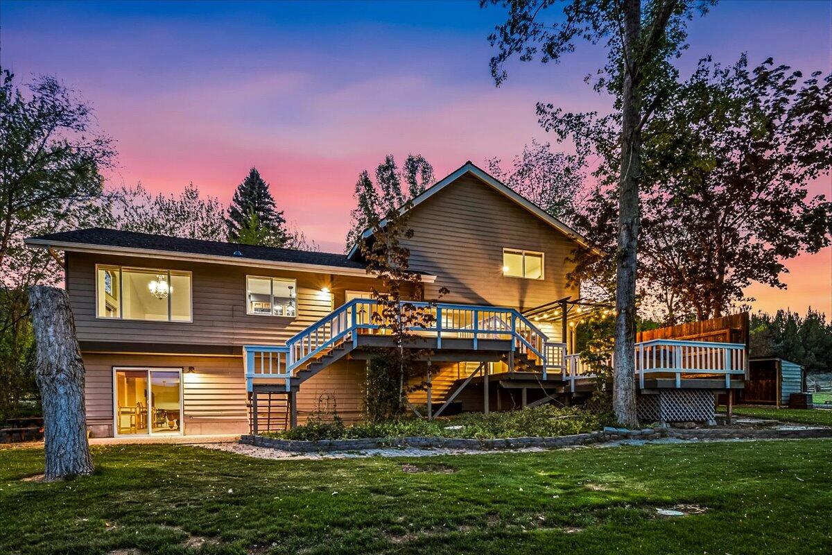 1176 NE Barnes Road