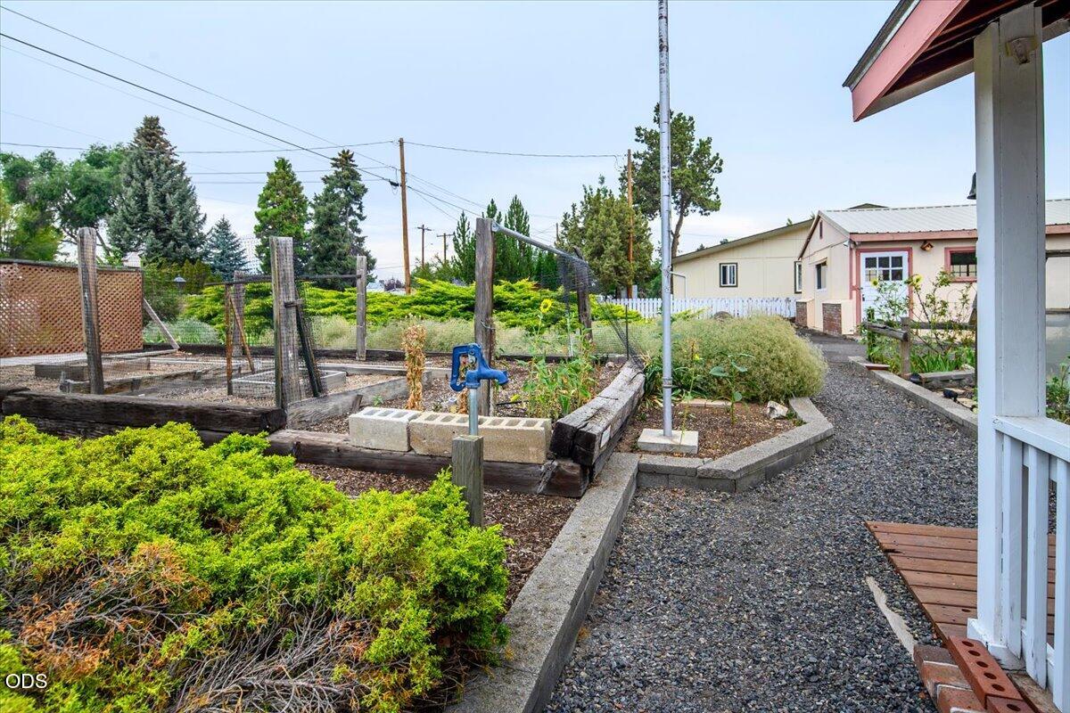 2586 SW 27th Street
