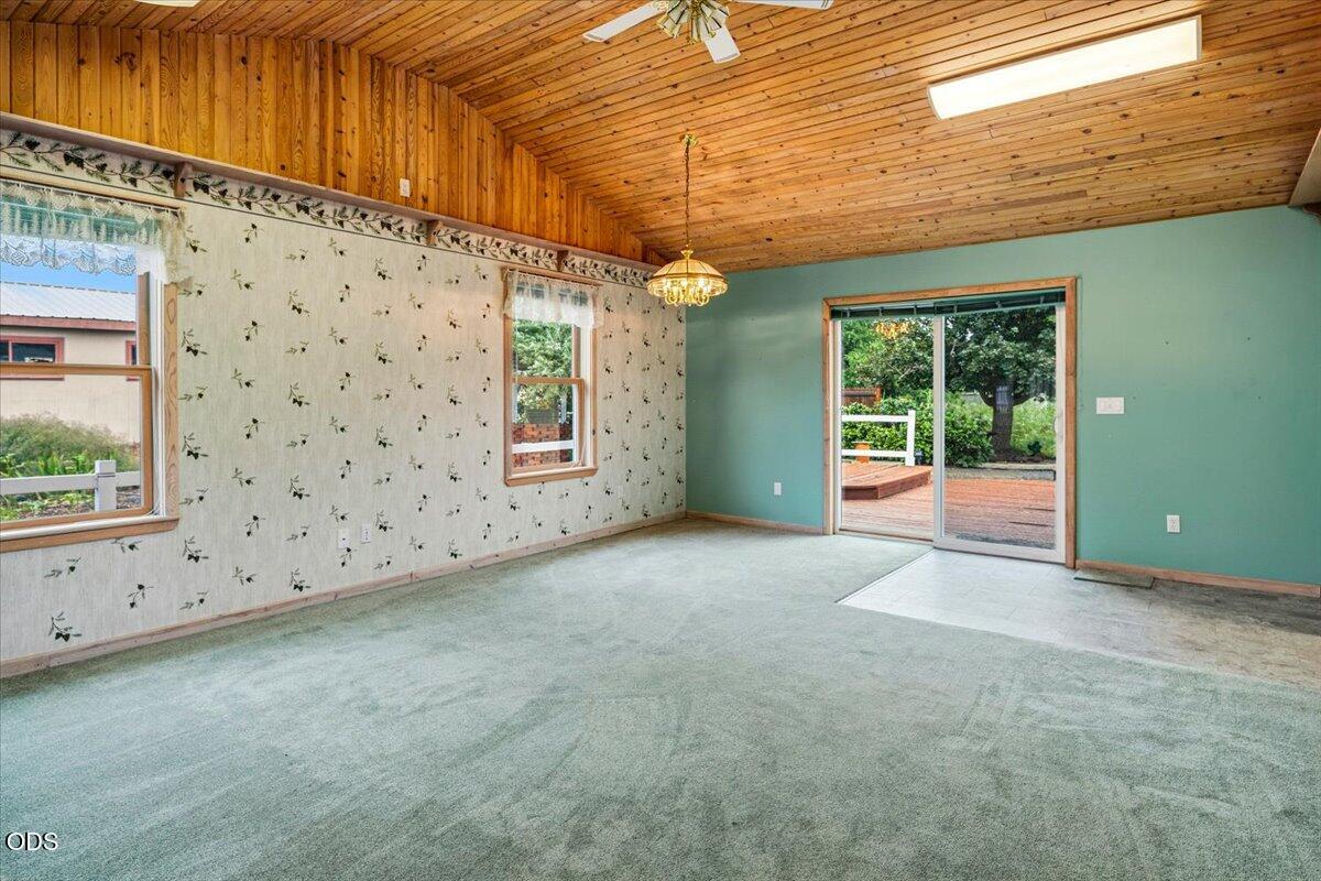 2586 SW 27th Street