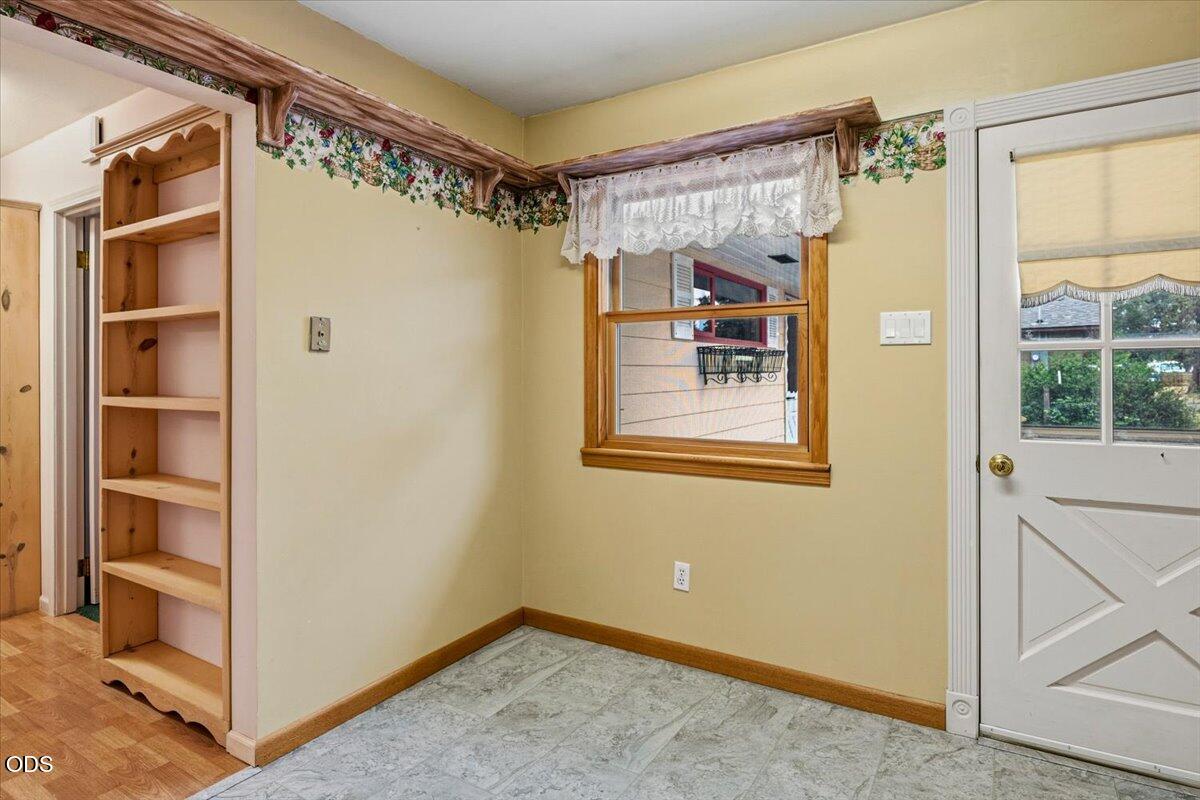 2586 SW 27th Street
