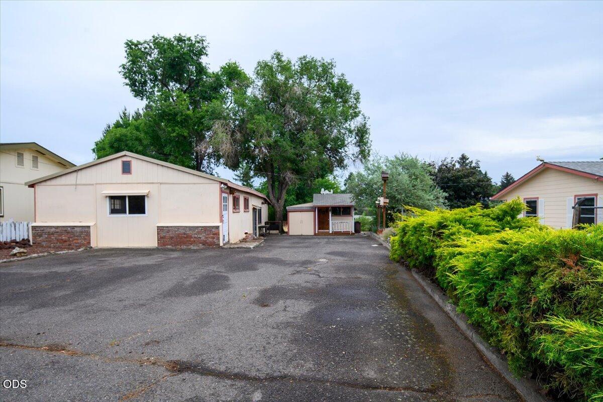 2586 SW 27th Street