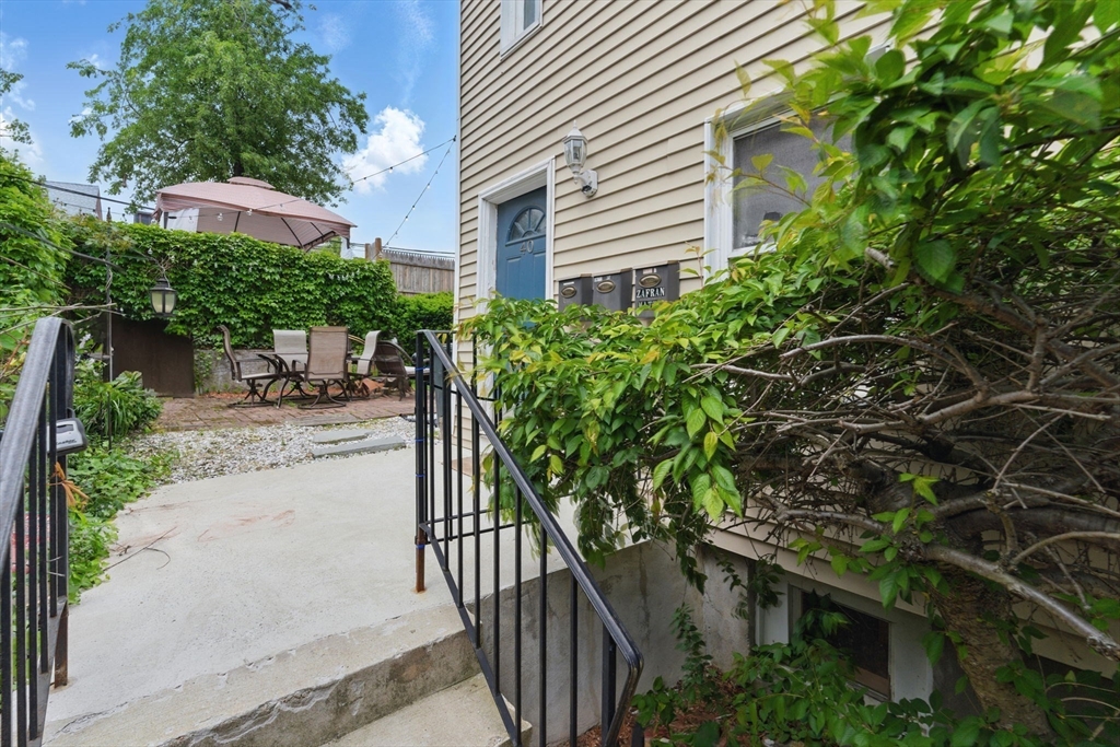 40 Chappie St # 1