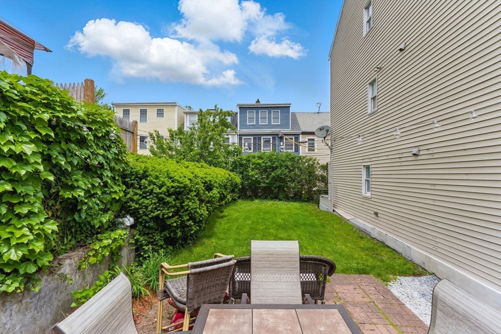 40 Chappie St # 1