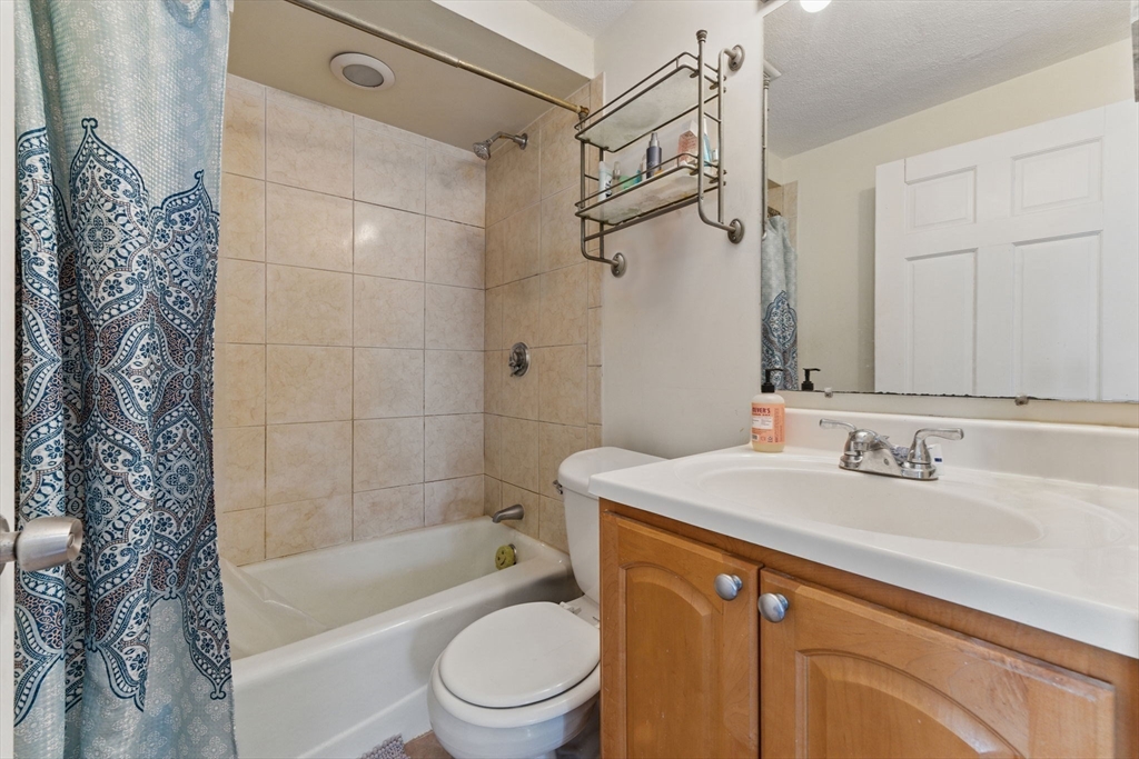 40 Chappie St # 1
