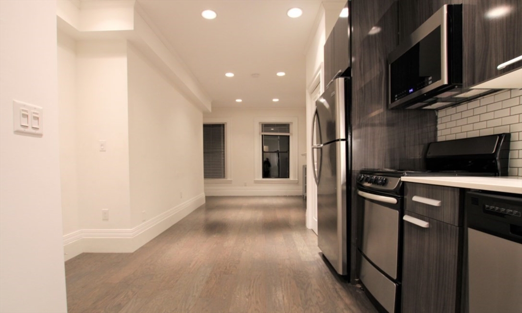 270 Newbury St # 6