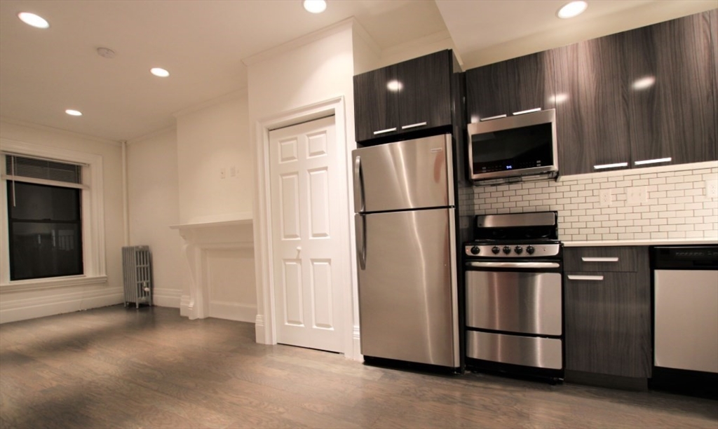 270 Newbury St # 6