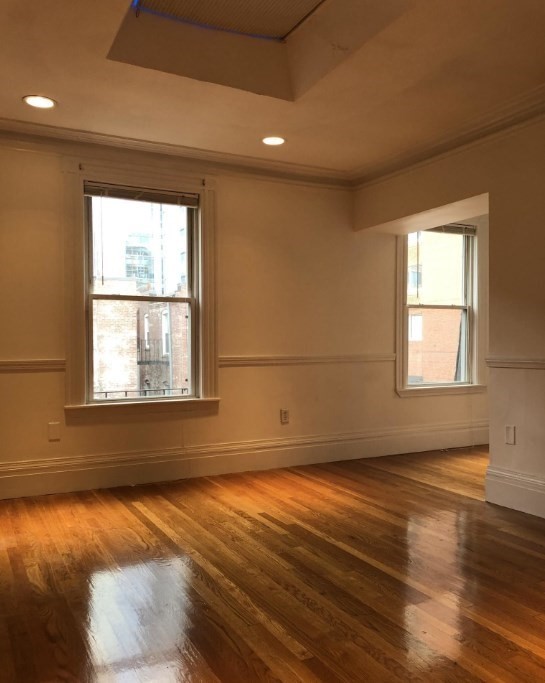 254 Newbury St # 5