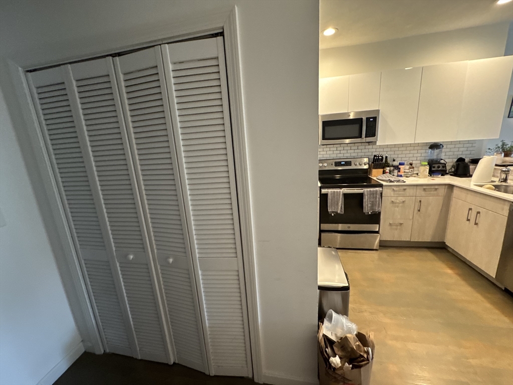 1406 Beacon St # 3