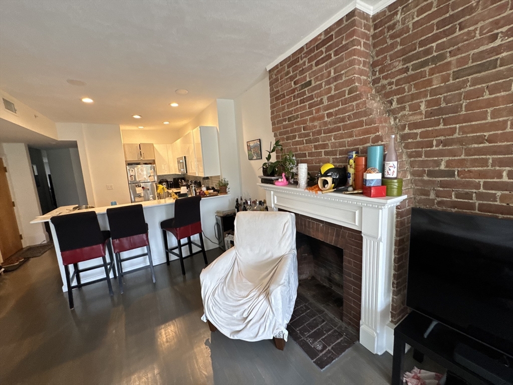 1406 Beacon St # 3
