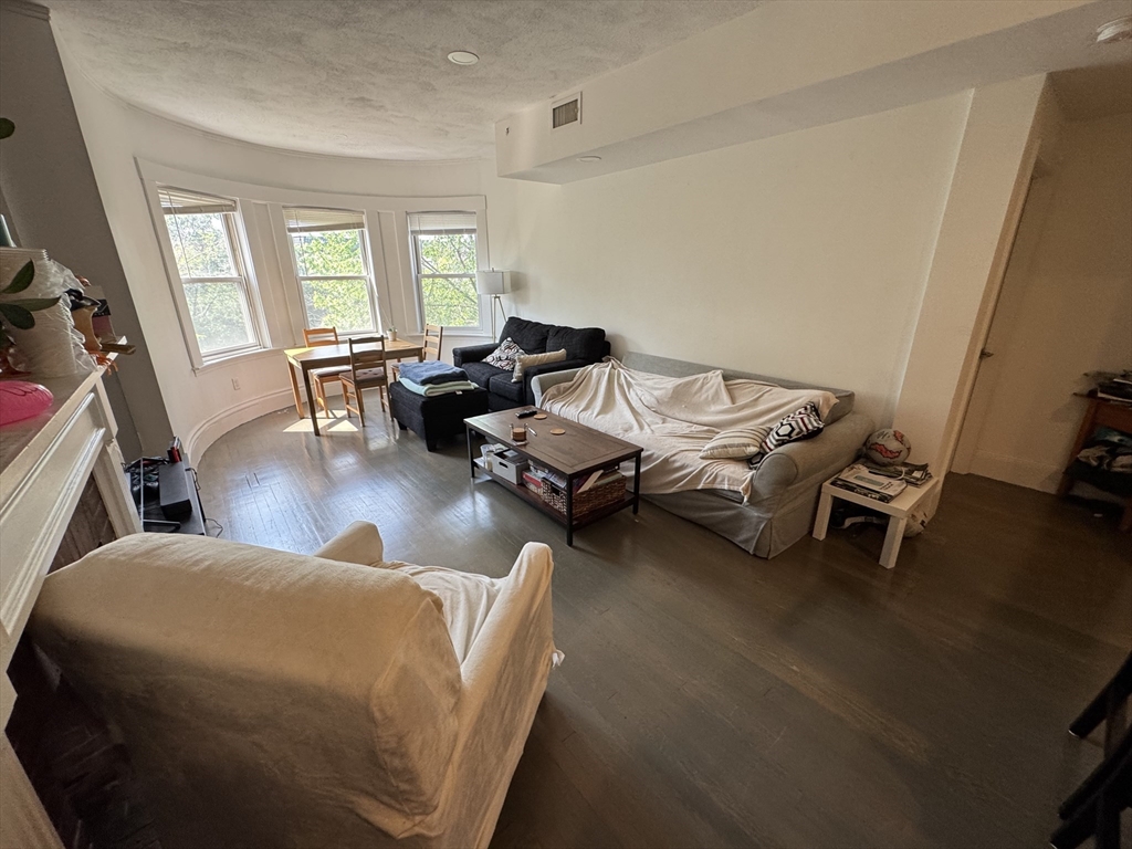 1406 Beacon St # 3