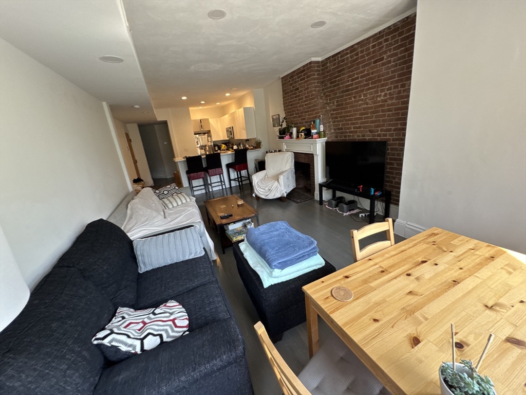 1406 Beacon St # 3