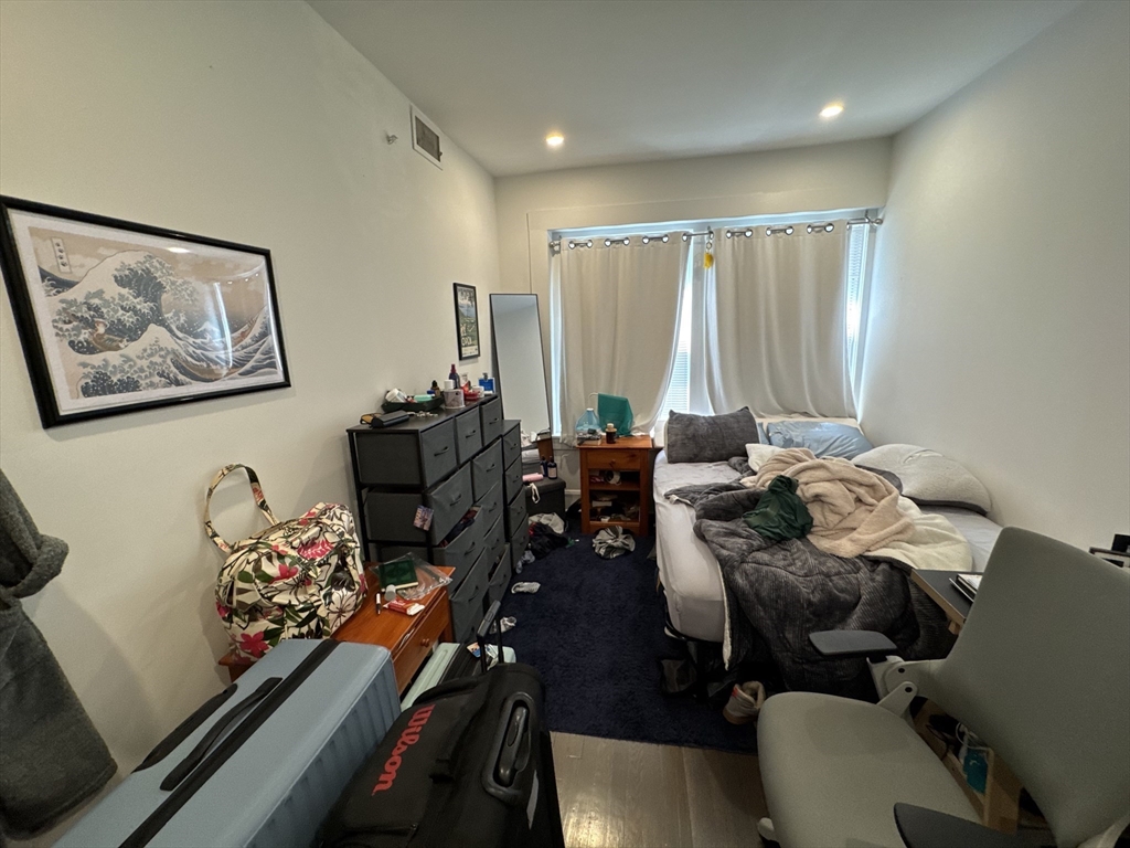 1406 Beacon St # 3