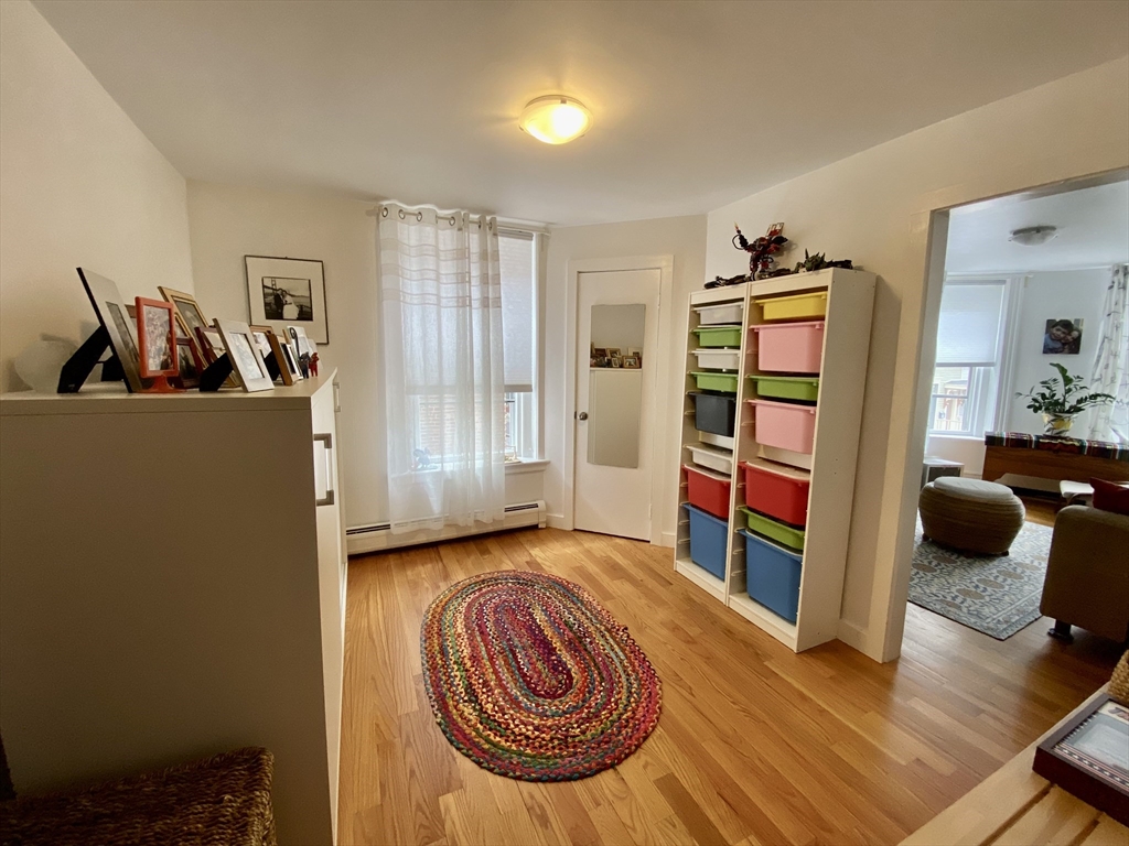 17 Perry St # 2
