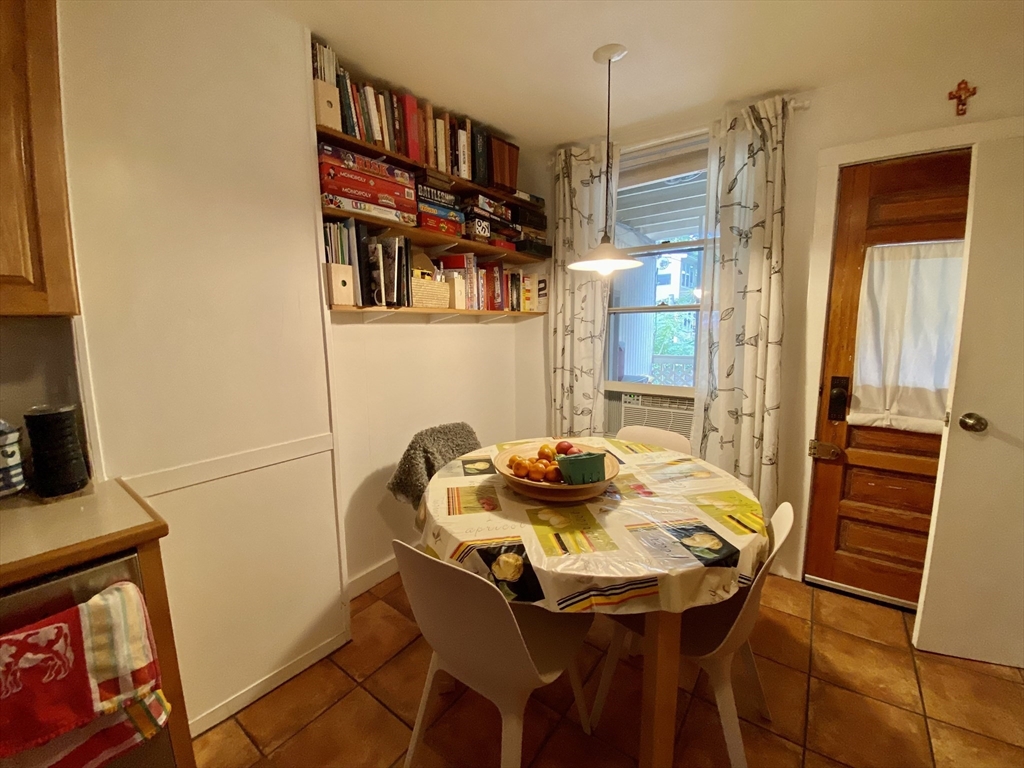17 Perry St # 2