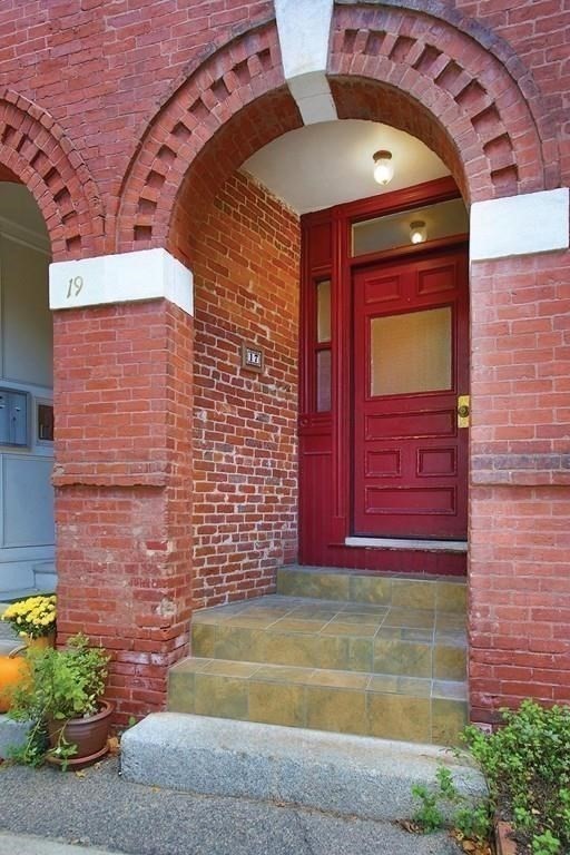 17 Perry St # 2