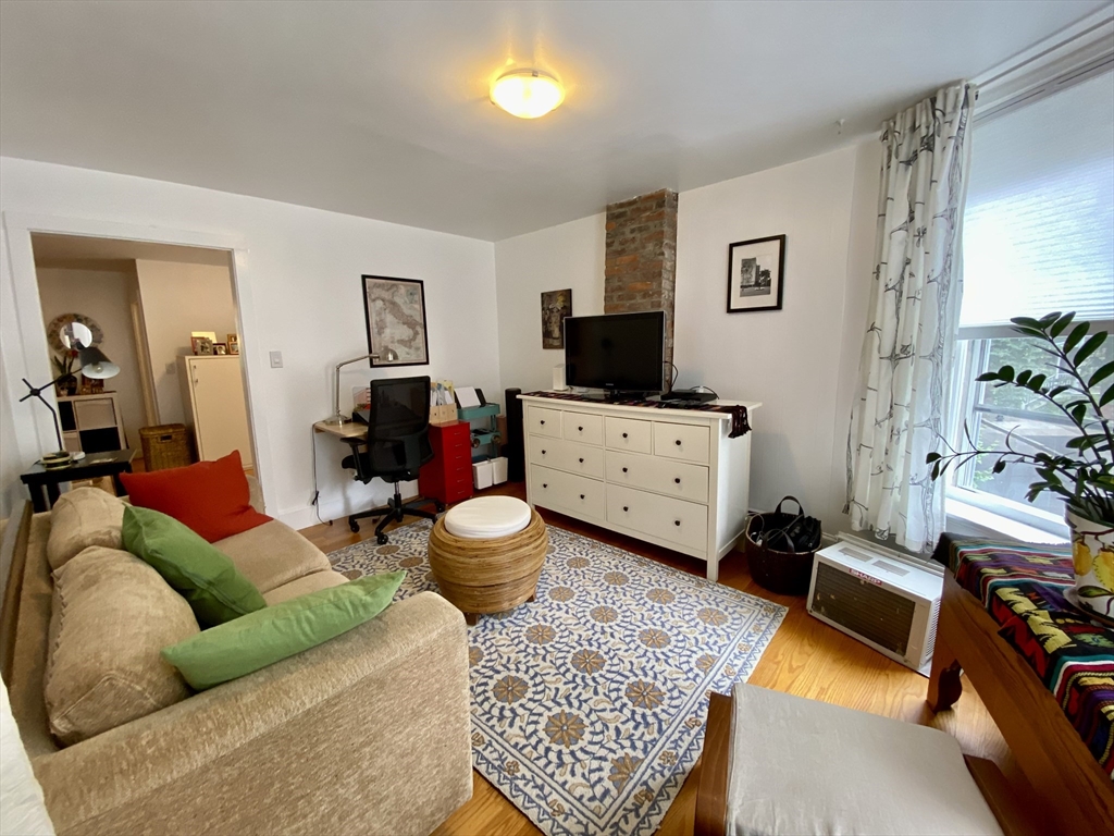 17 Perry St # 2