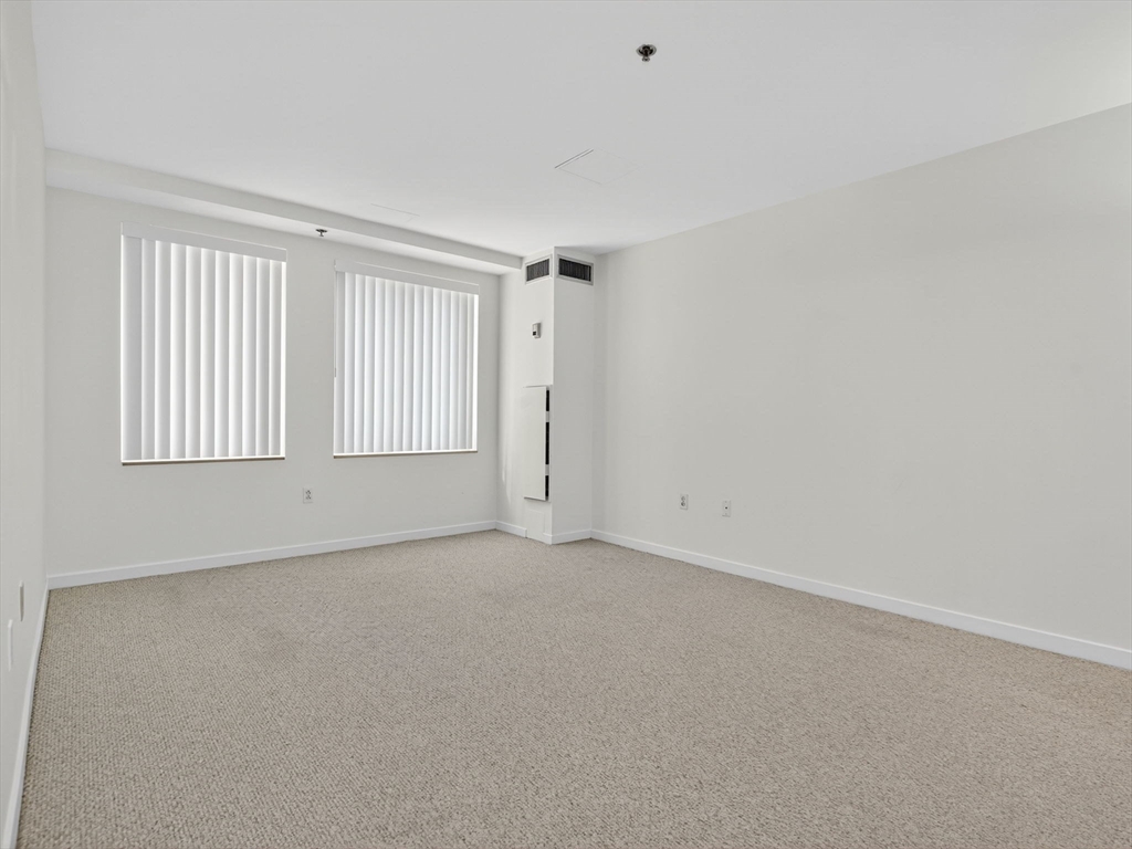 950 Massachusetts Ave. # 106