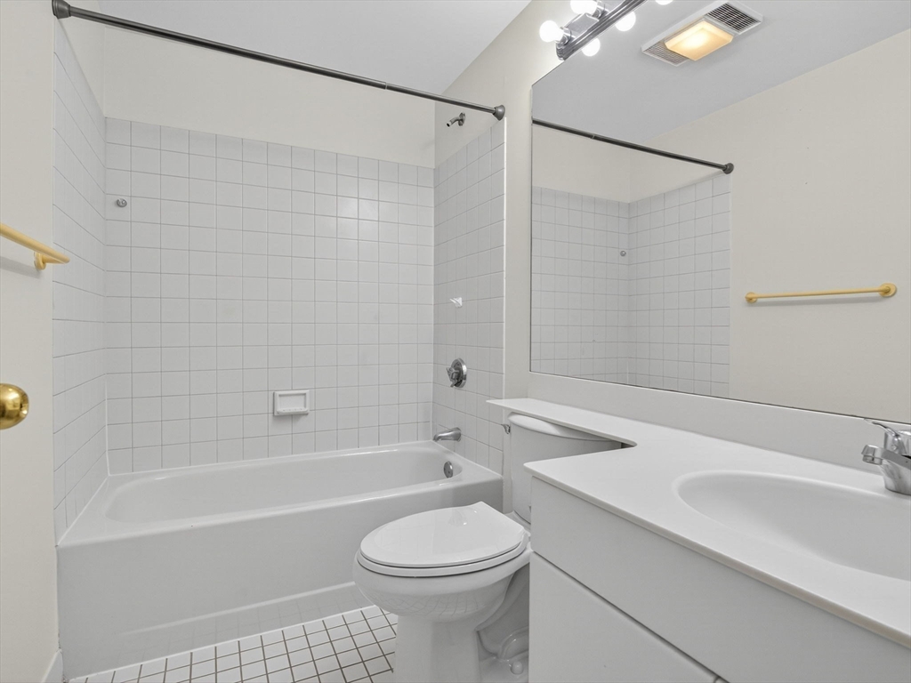 950 Massachusetts Ave. # 106