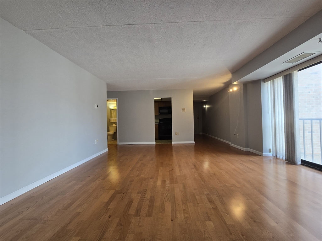 1243 Beacon Street # 2D
