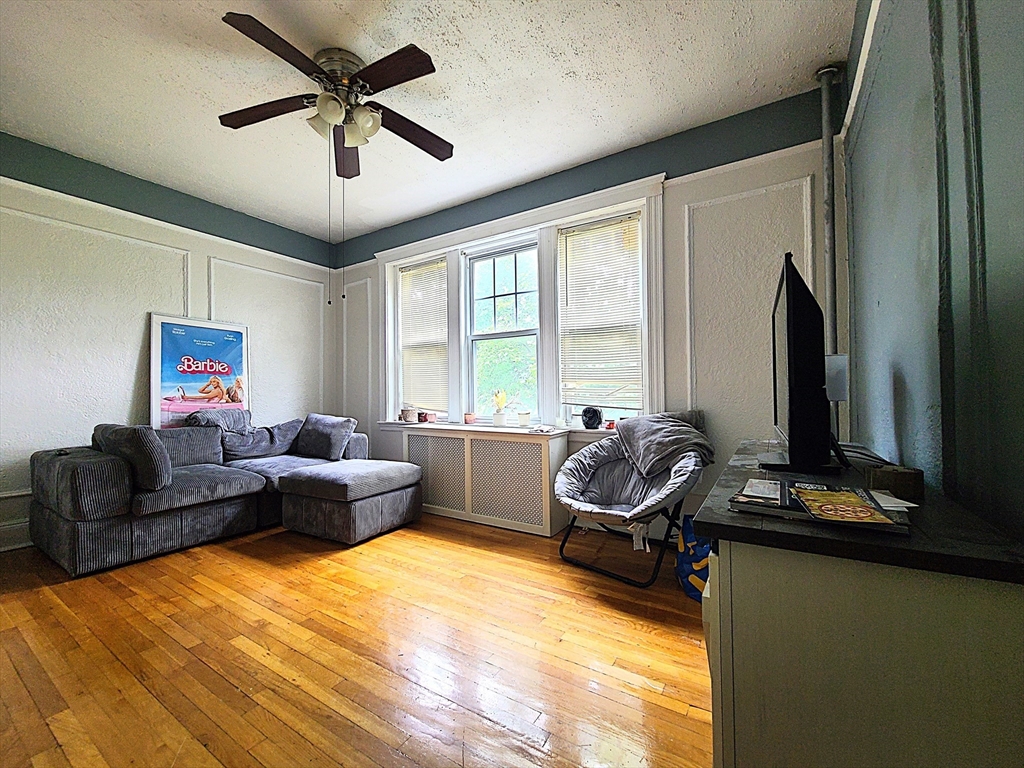 1691 Commonwealth Ave # 22